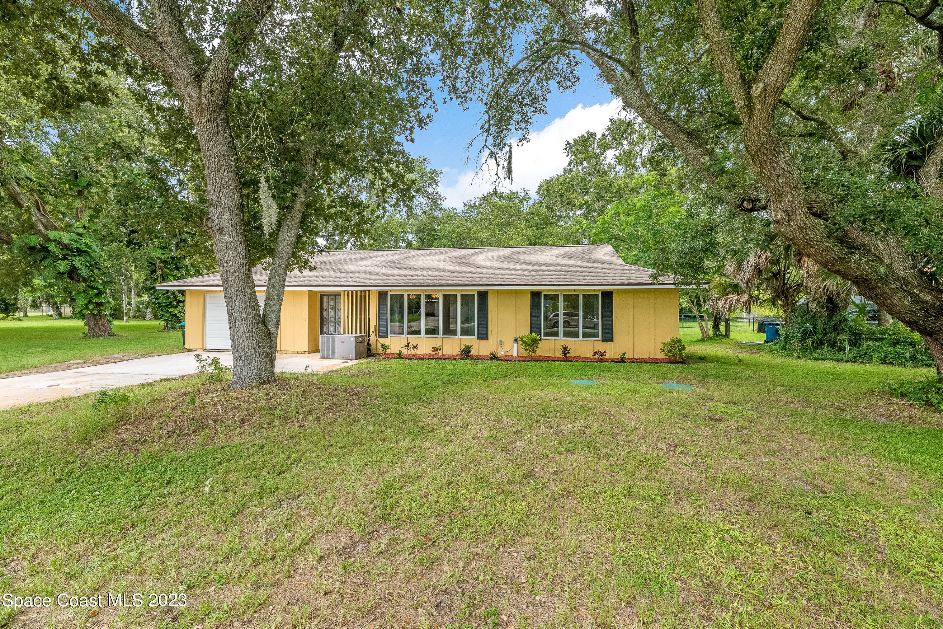 410 Nina Road NE