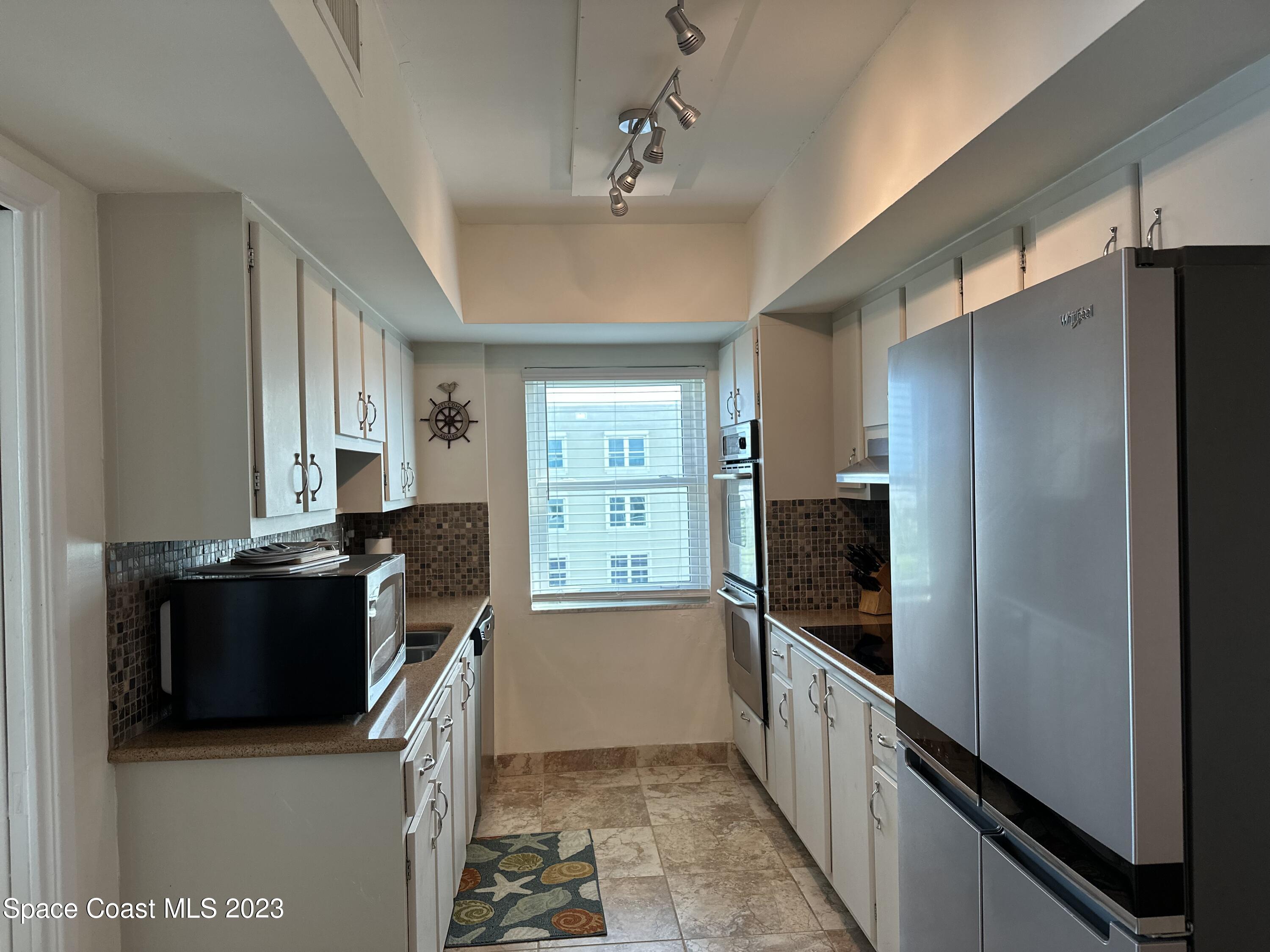 205 Highway A1a, 603