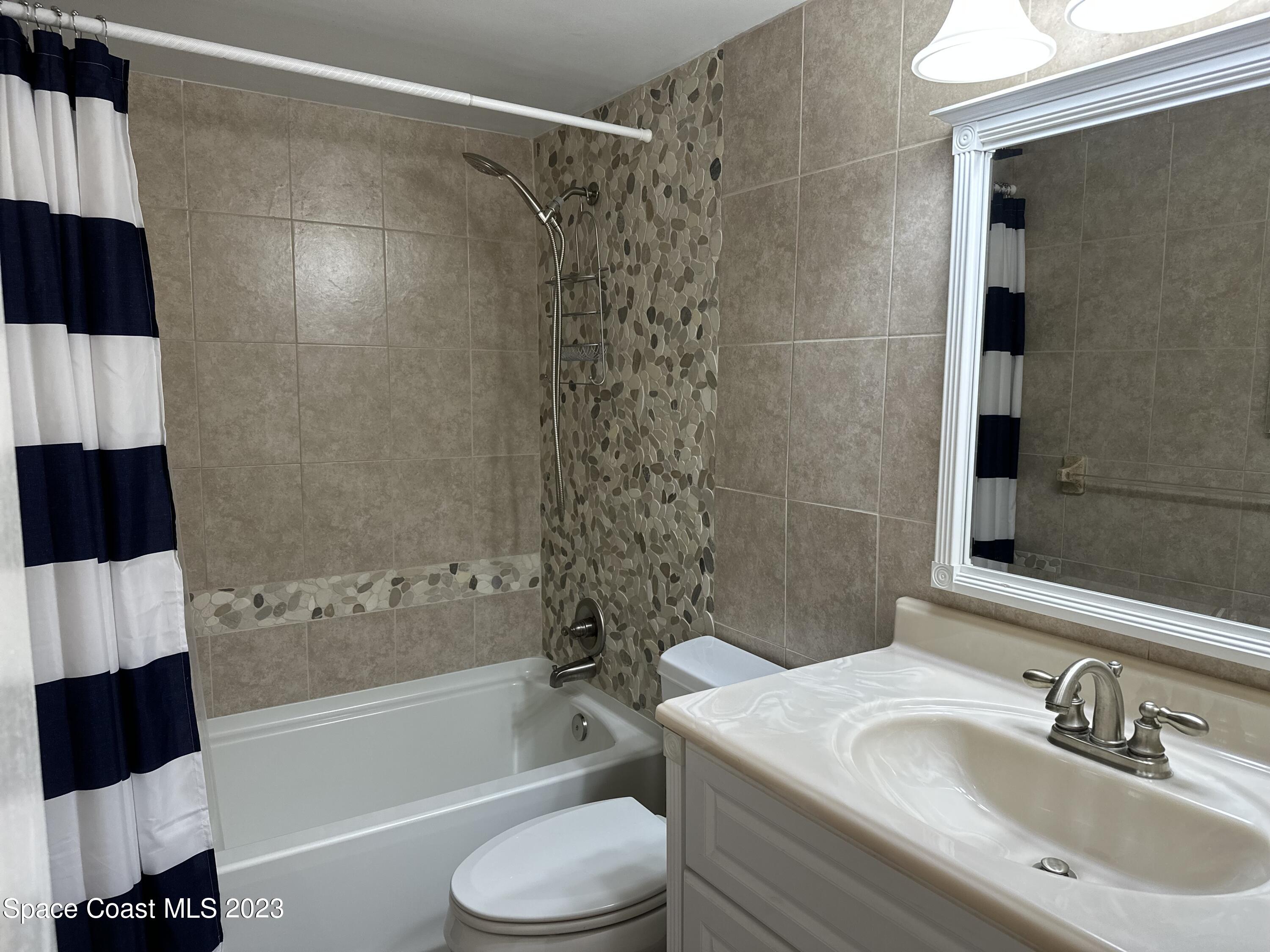 205 Highway A1a, 603