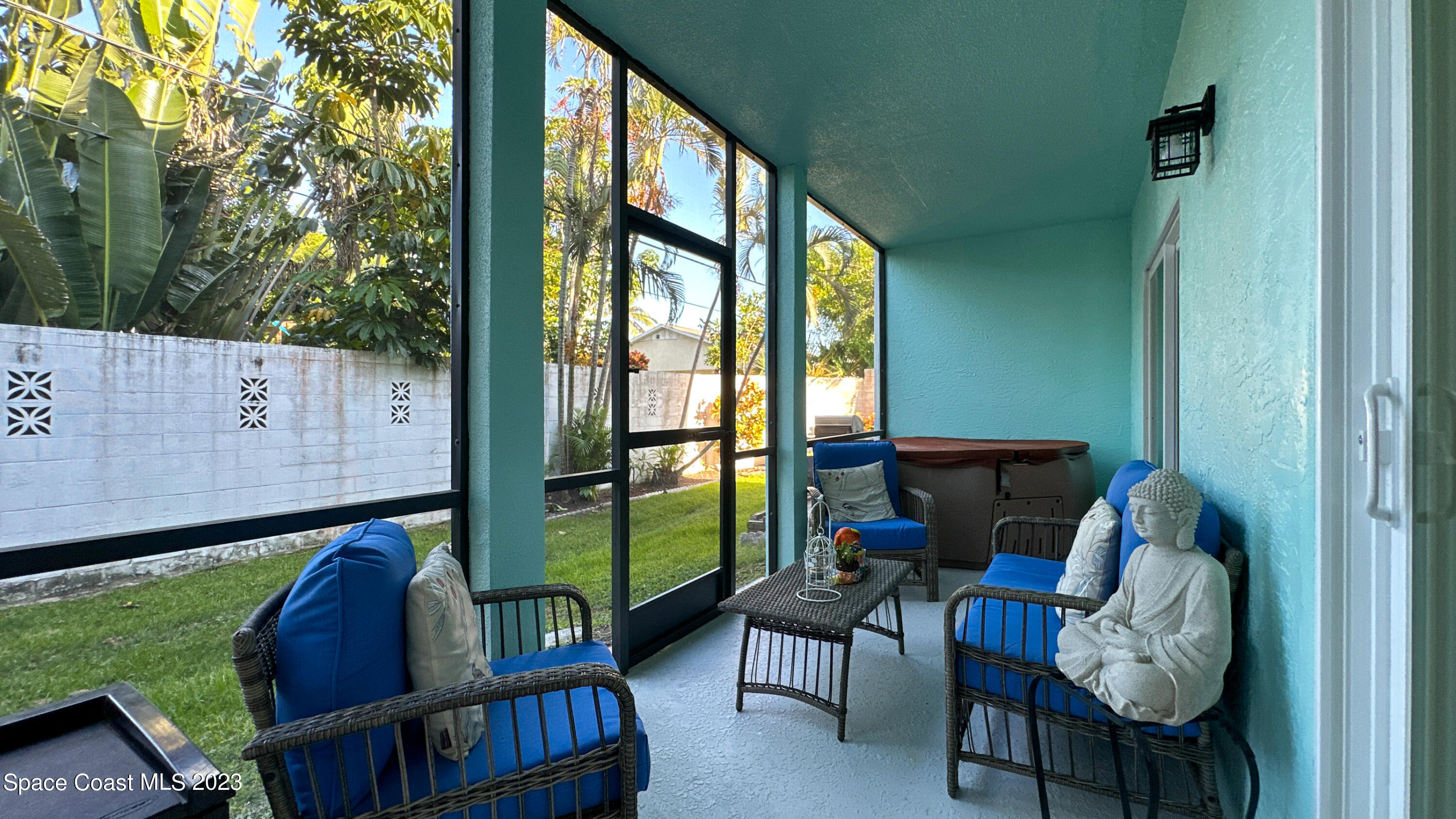 147 S Brevard Avenue, 2