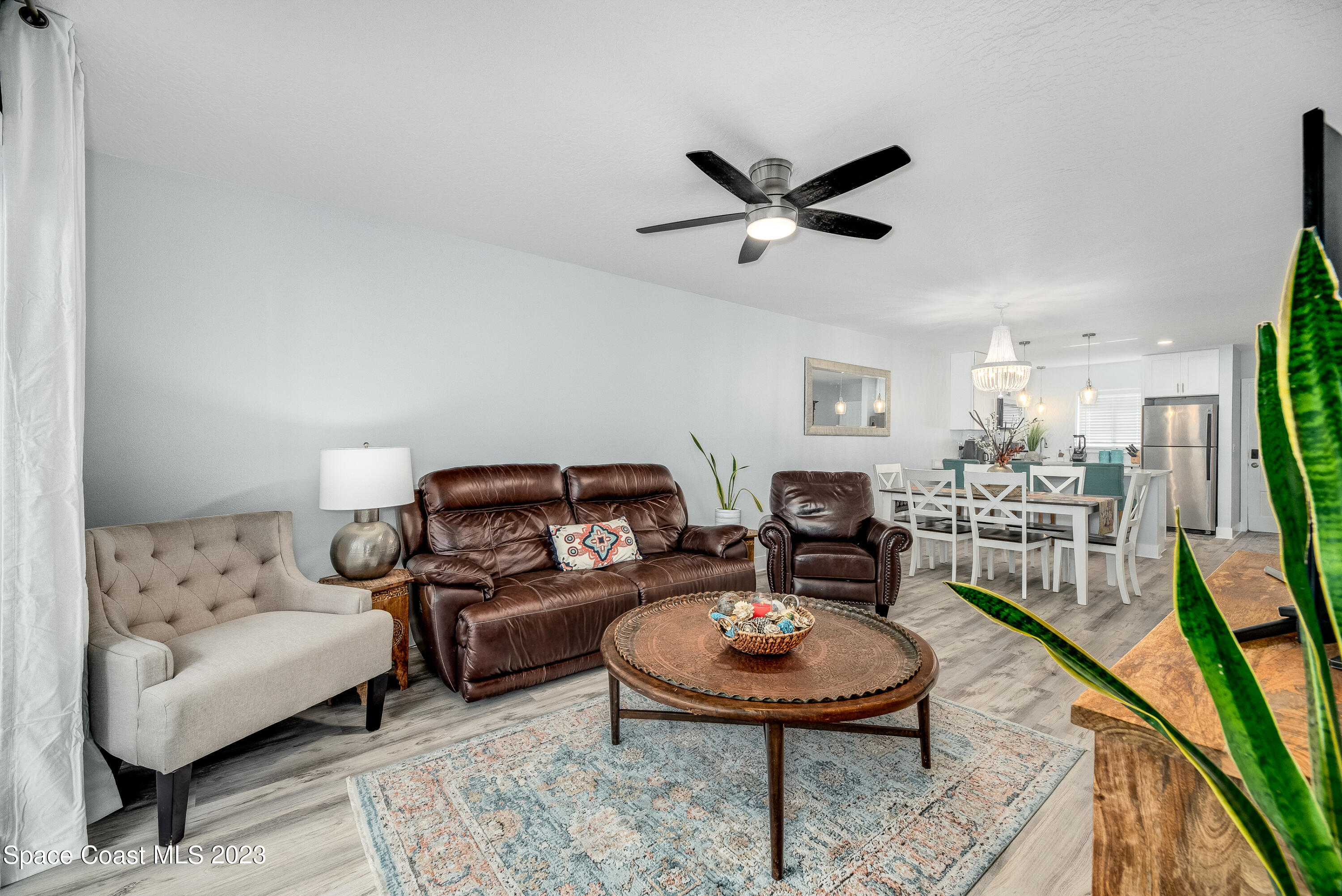 147 S Brevard Avenue, 2