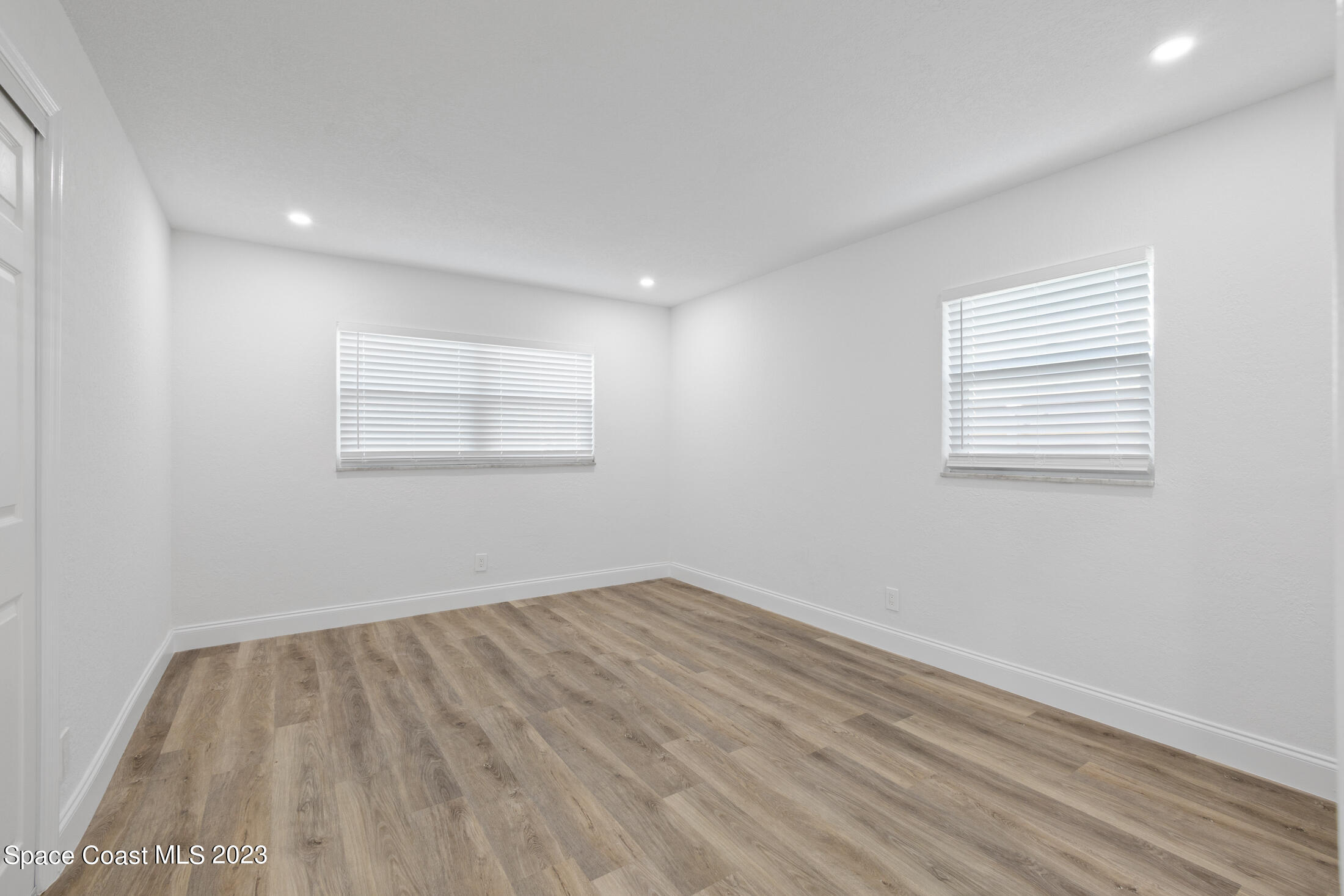 415 N Shore Drive