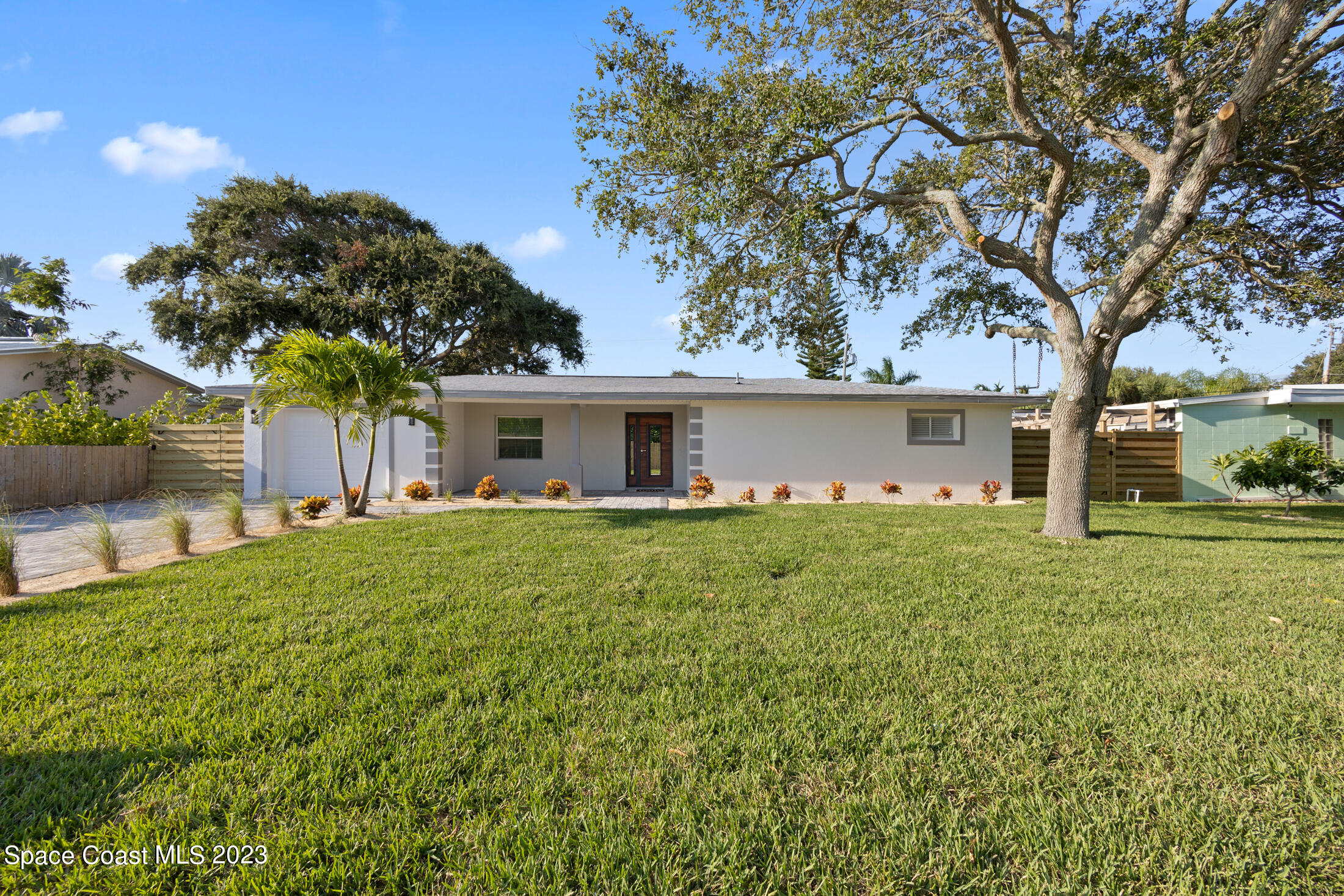 415 N Shore Drive