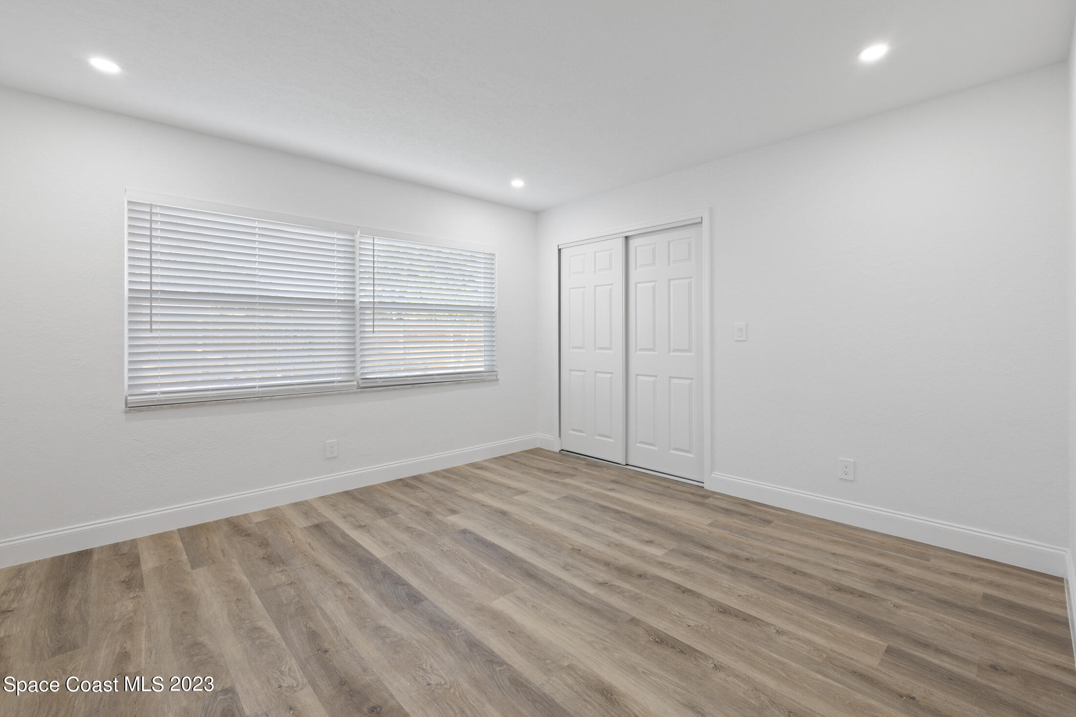 415 N Shore Drive