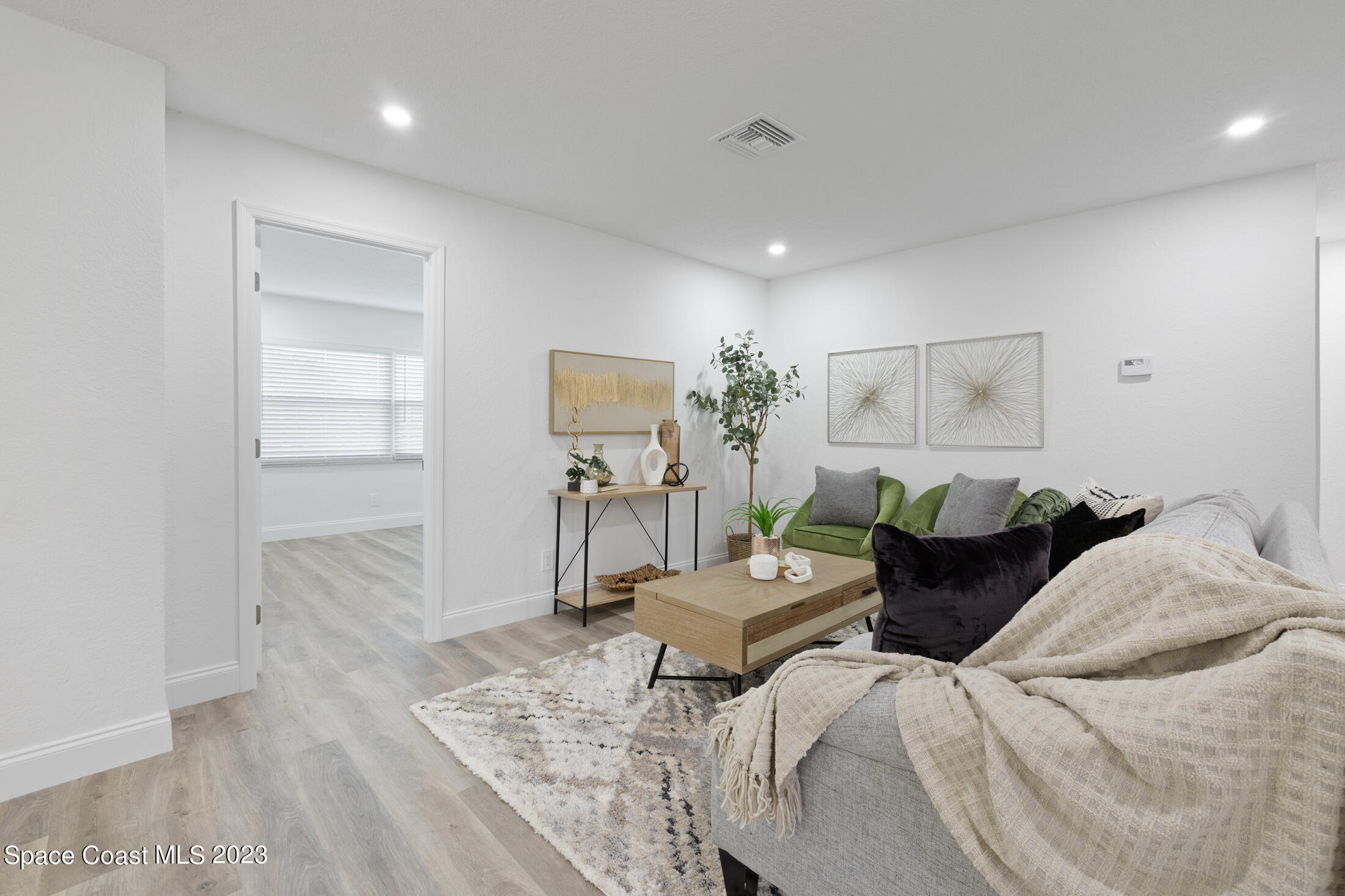 415 N Shore Drive