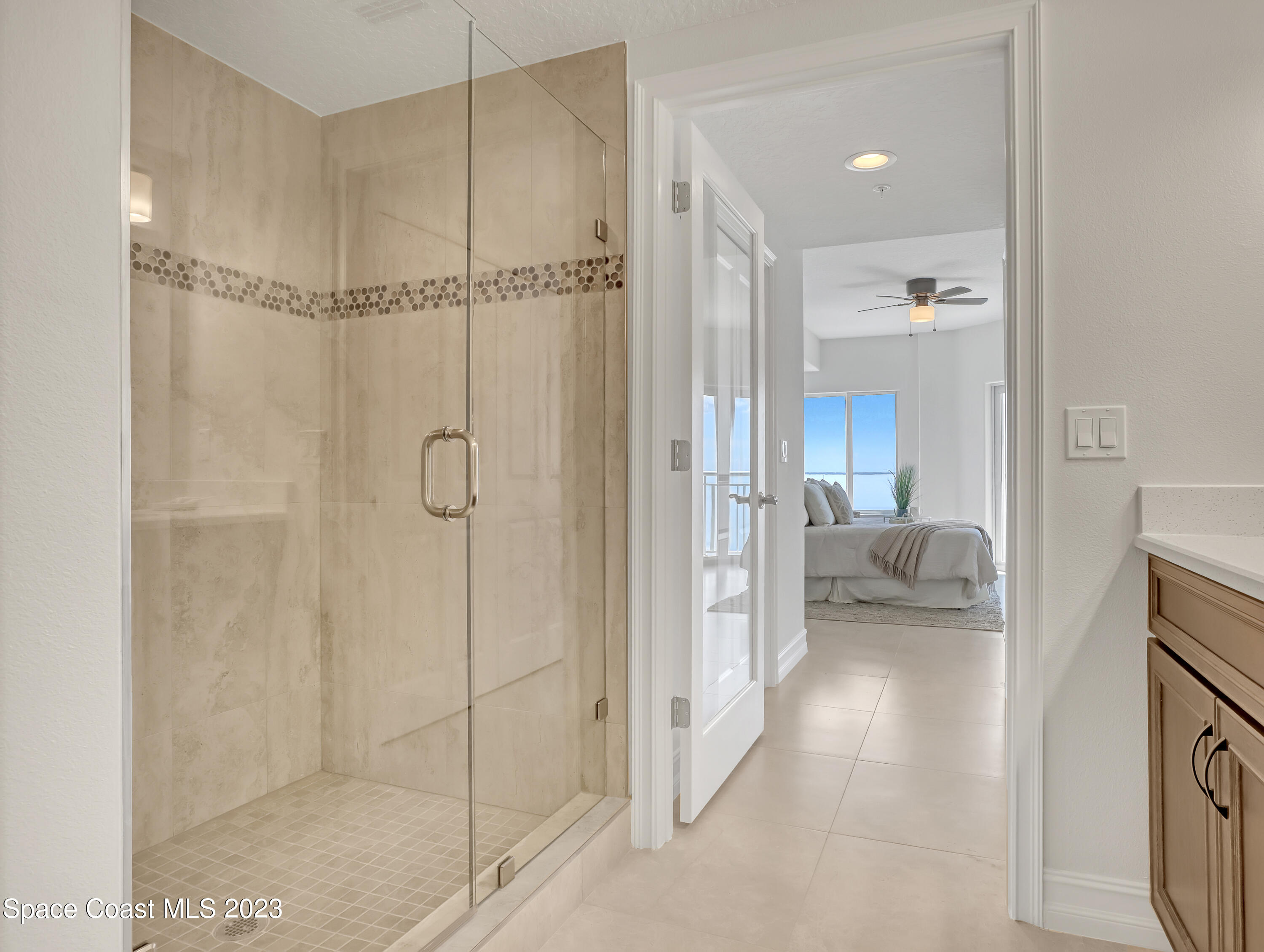 1805 Riverside Drive, 305n