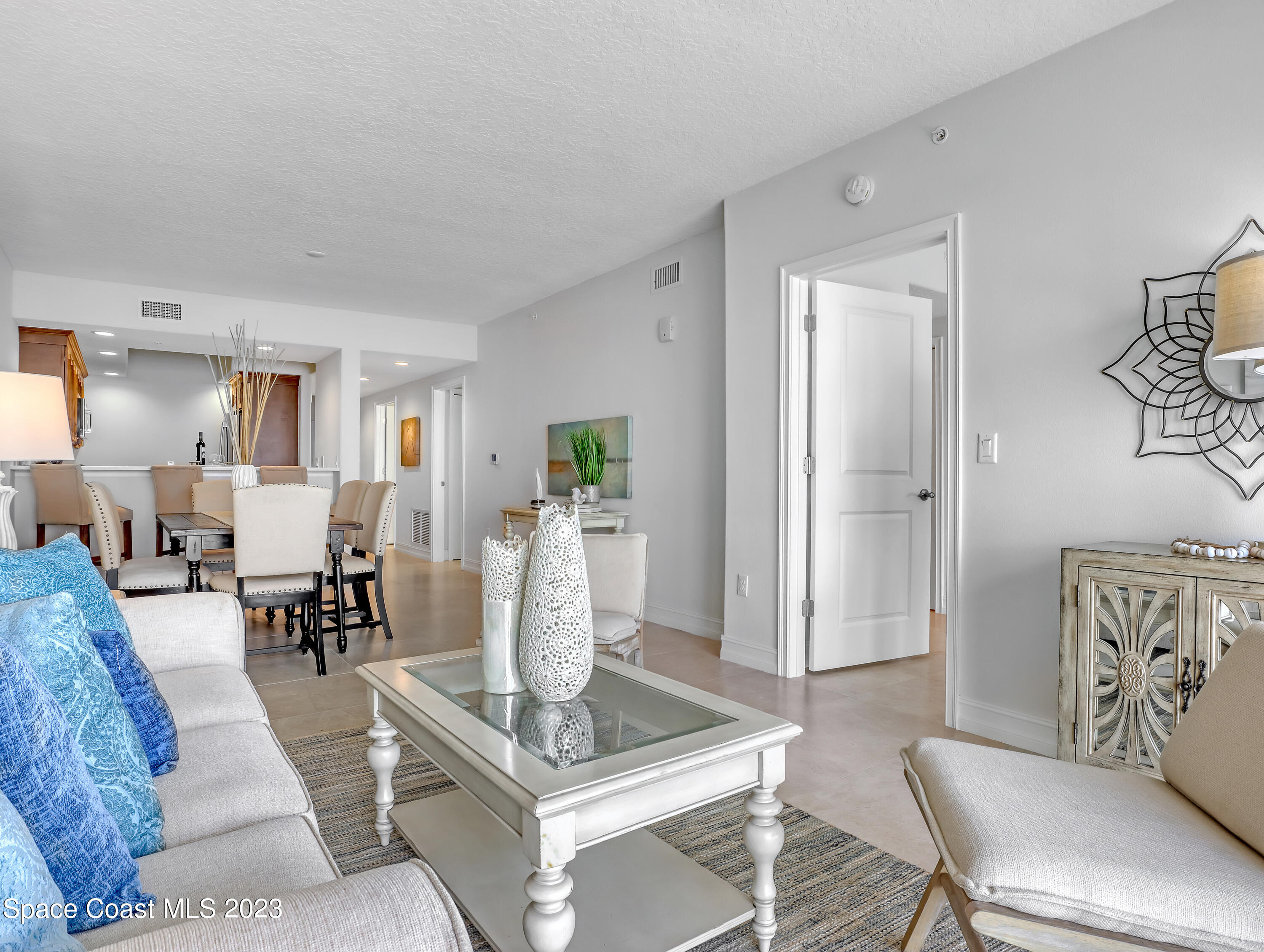 1805 Riverside Drive, 305n