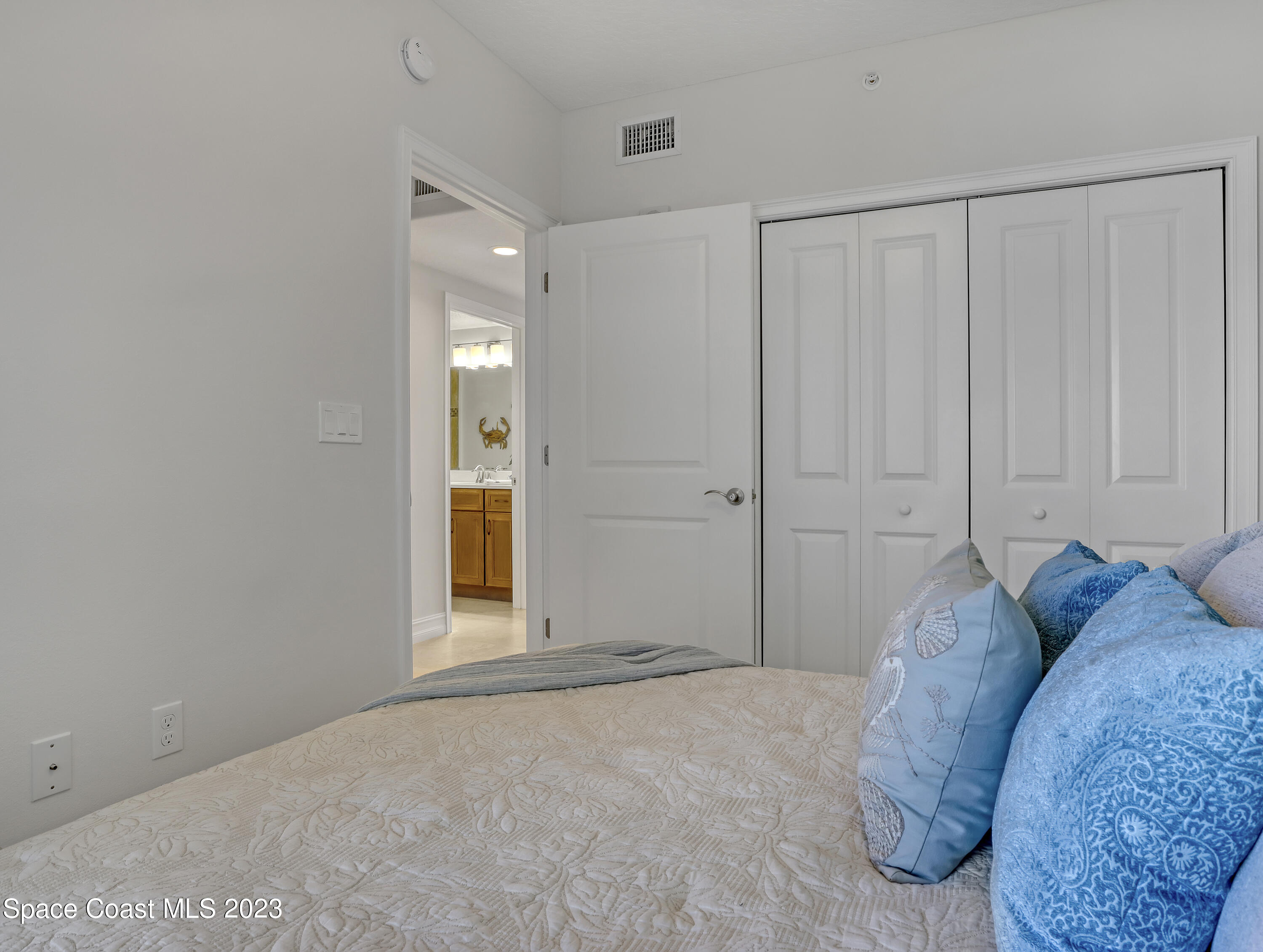 1805 Riverside Drive, 305n