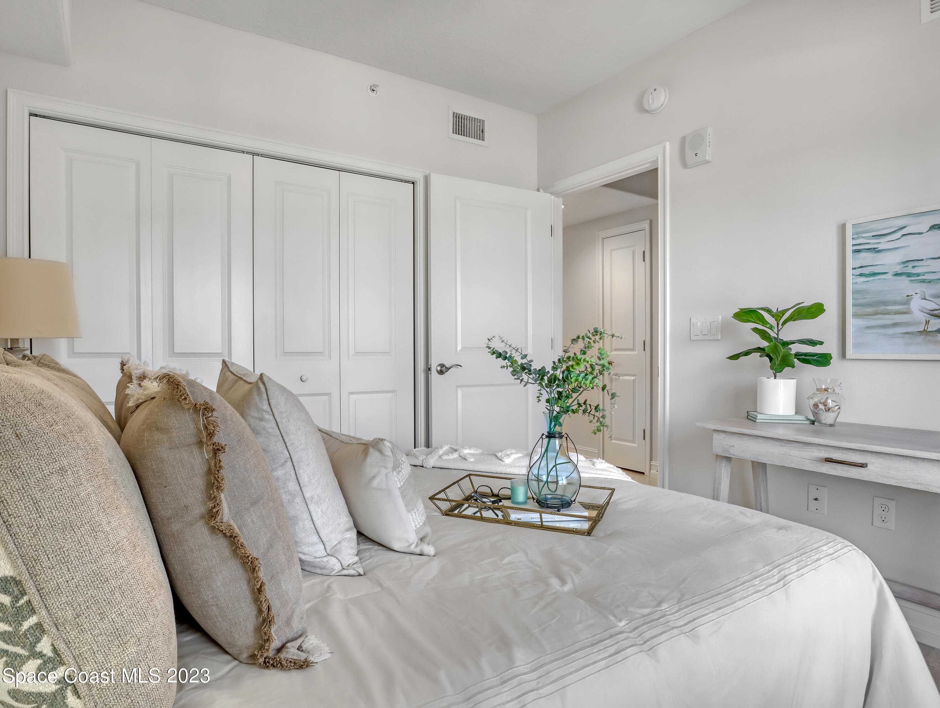1805 Riverside Drive, 305n