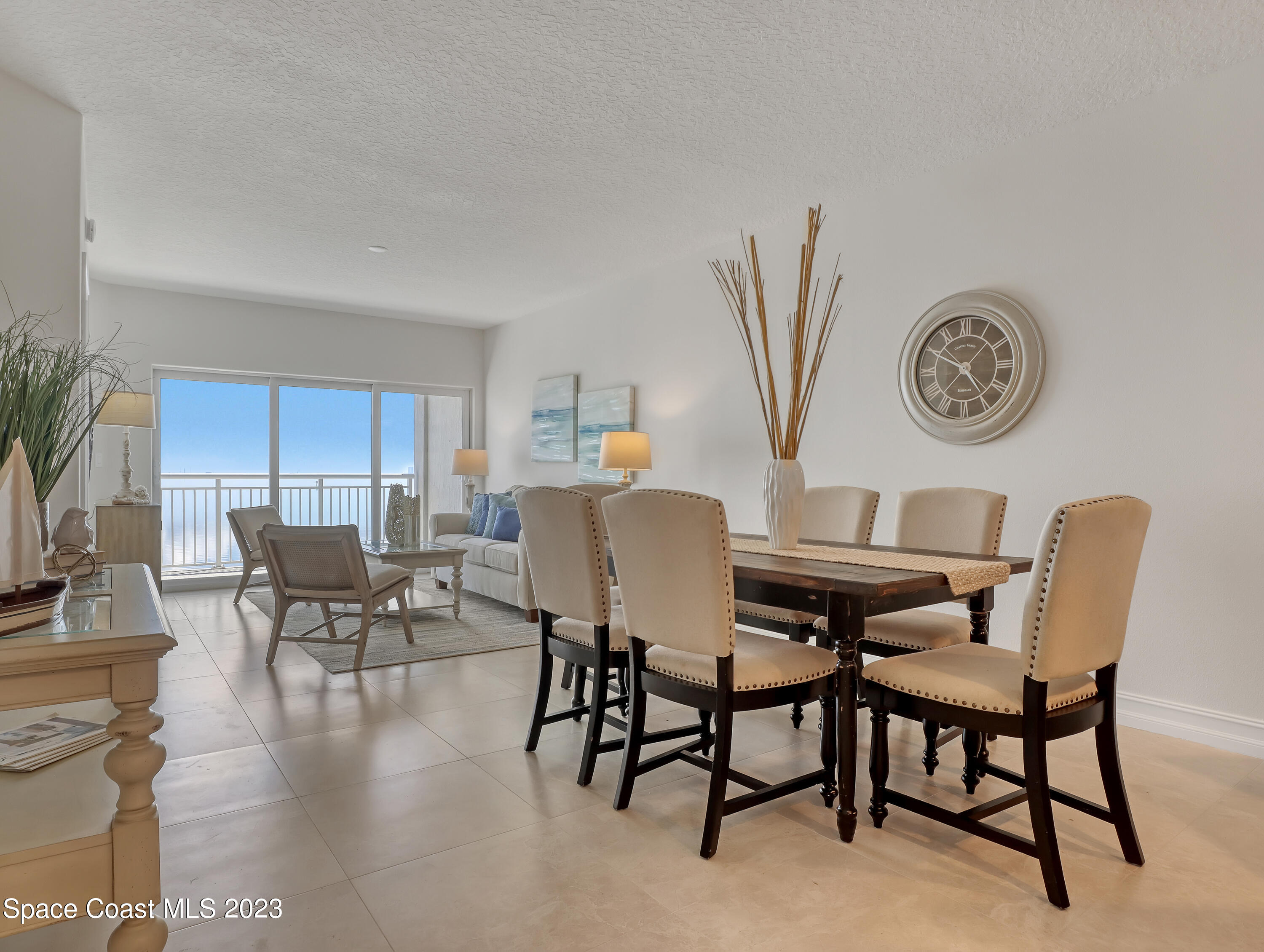 1805 Riverside Drive, 305n