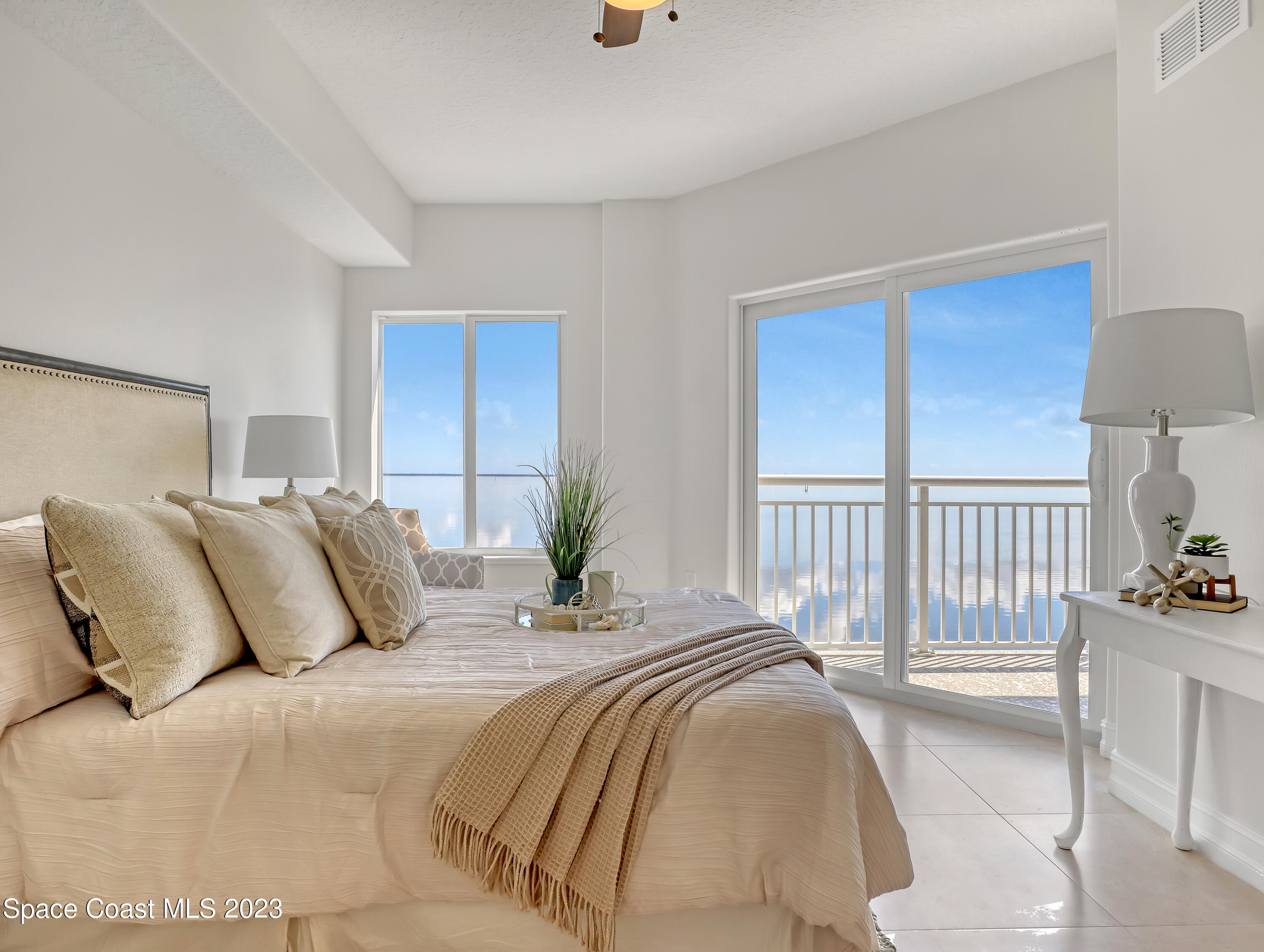 1805 Riverside Drive, 305n