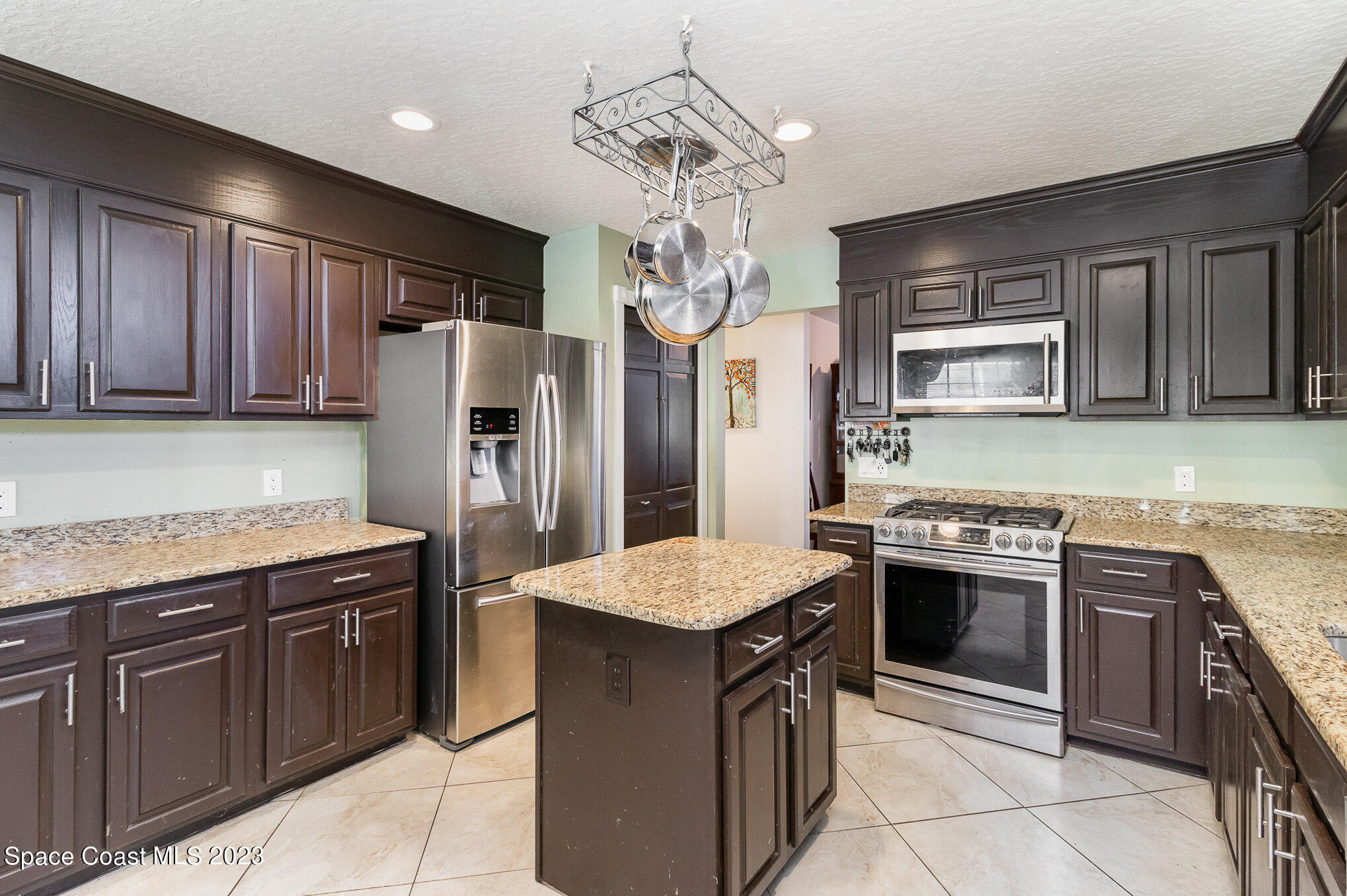 2602 Lowell Circle