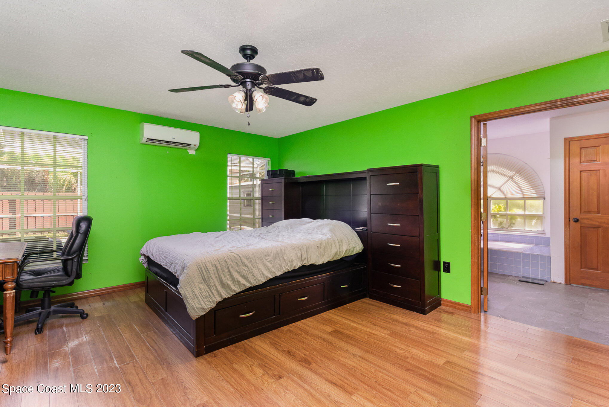 2602 Lowell Circle