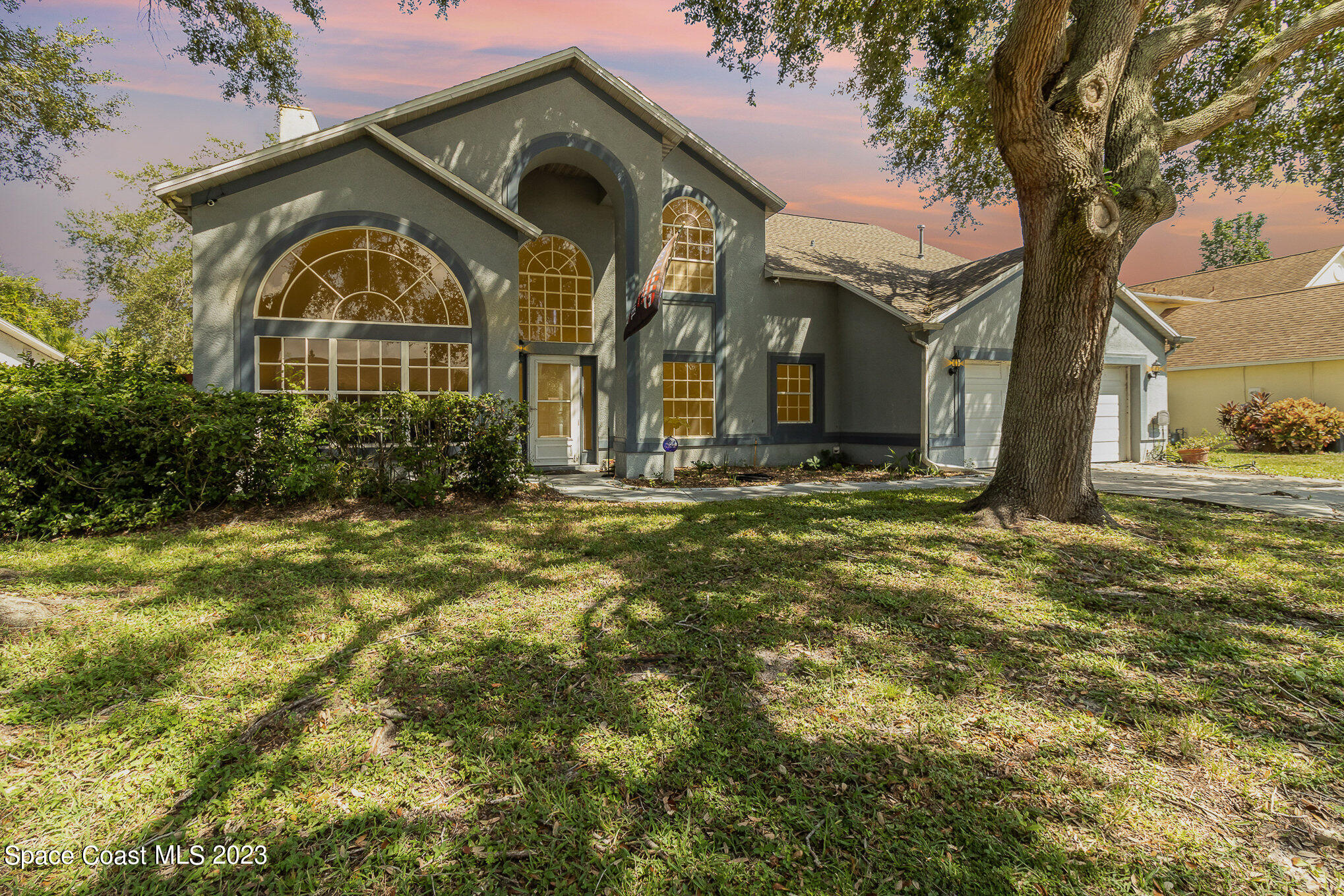 2602 Lowell Circle