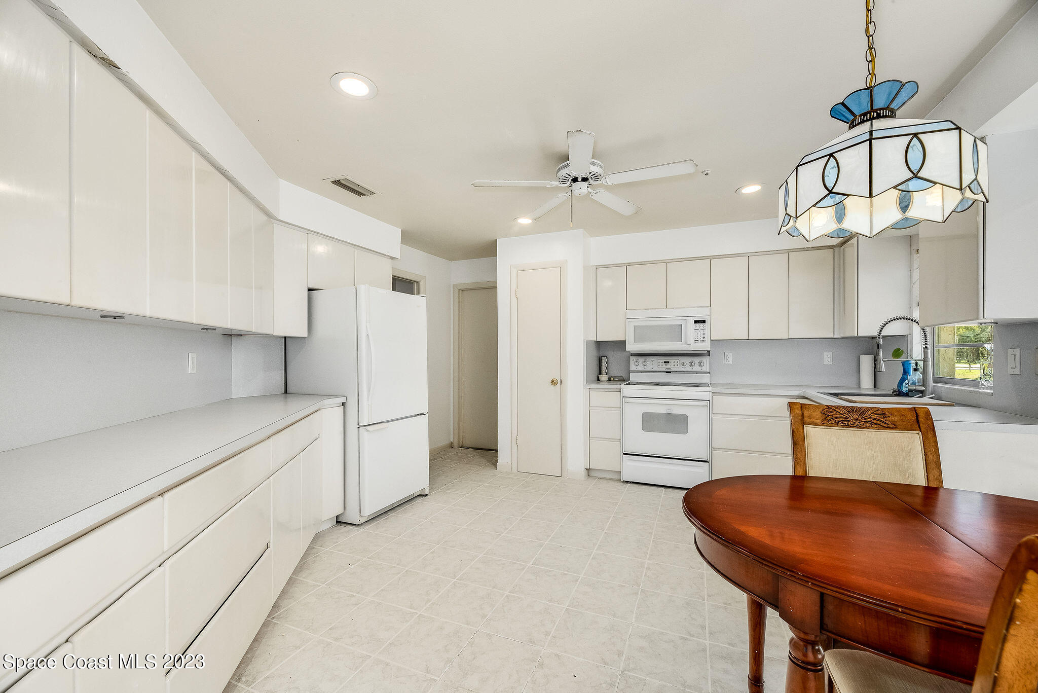 4100 Mustang Road