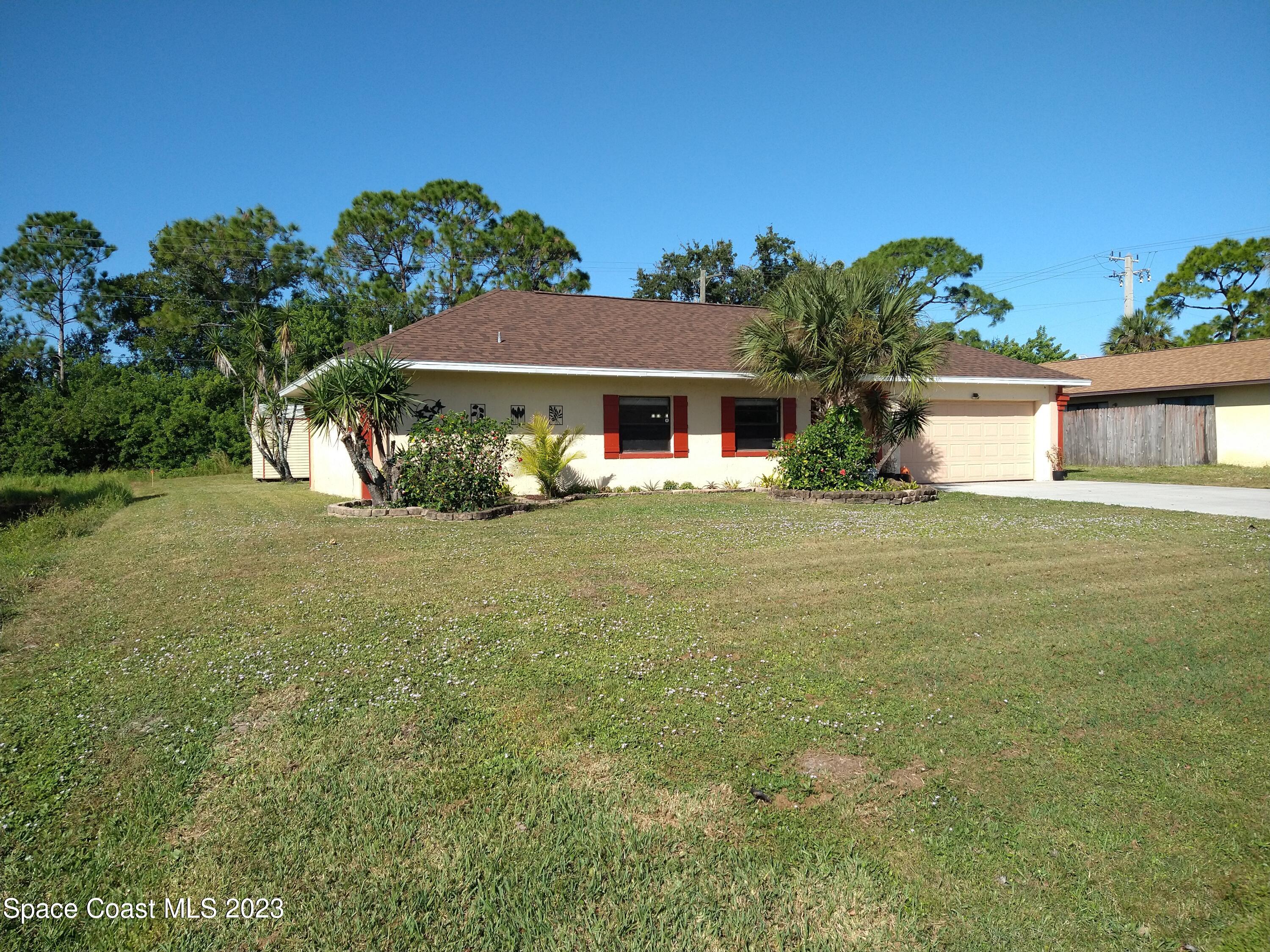 110 Olivick Circle NE