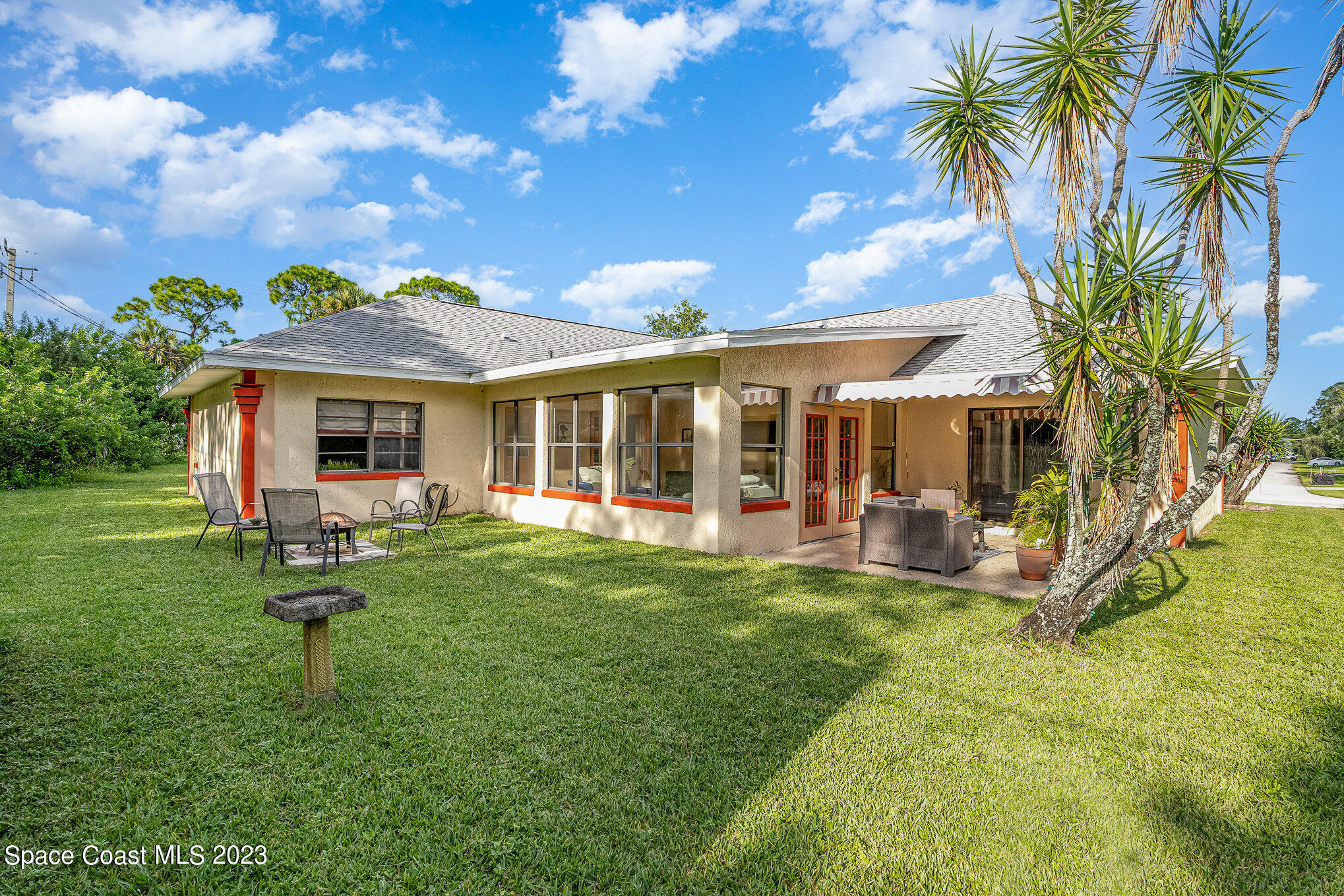 110 Olivick Circle NE