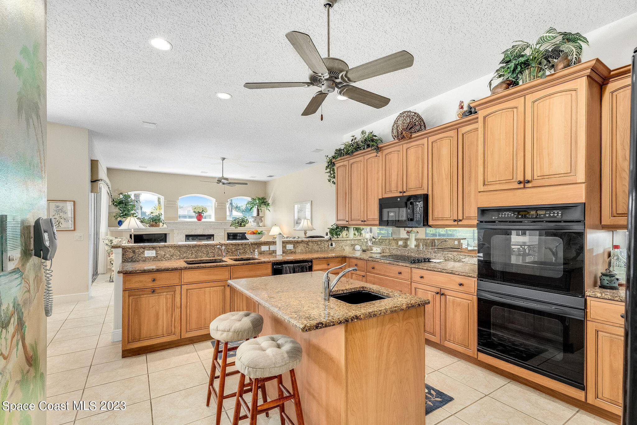1061 Stratford Place