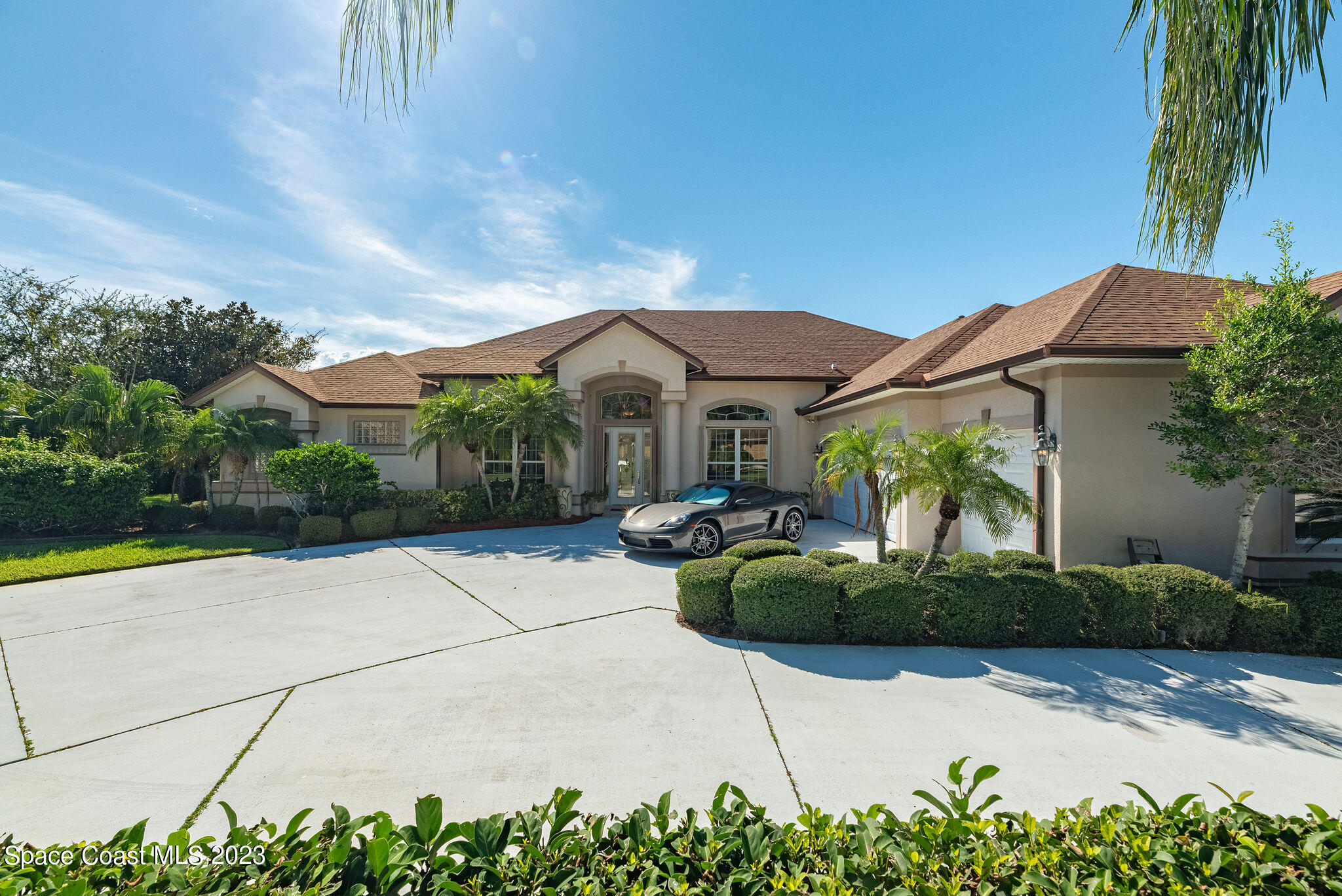 1061 Stratford Place