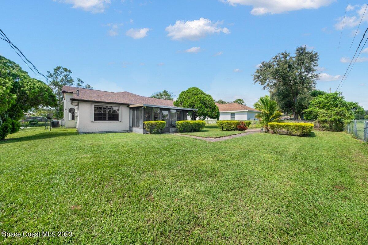 1055 Dallam Avenue NW, 44