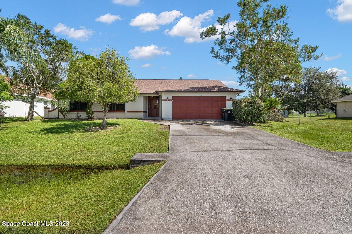 1055 Dallam Avenue NW, 44