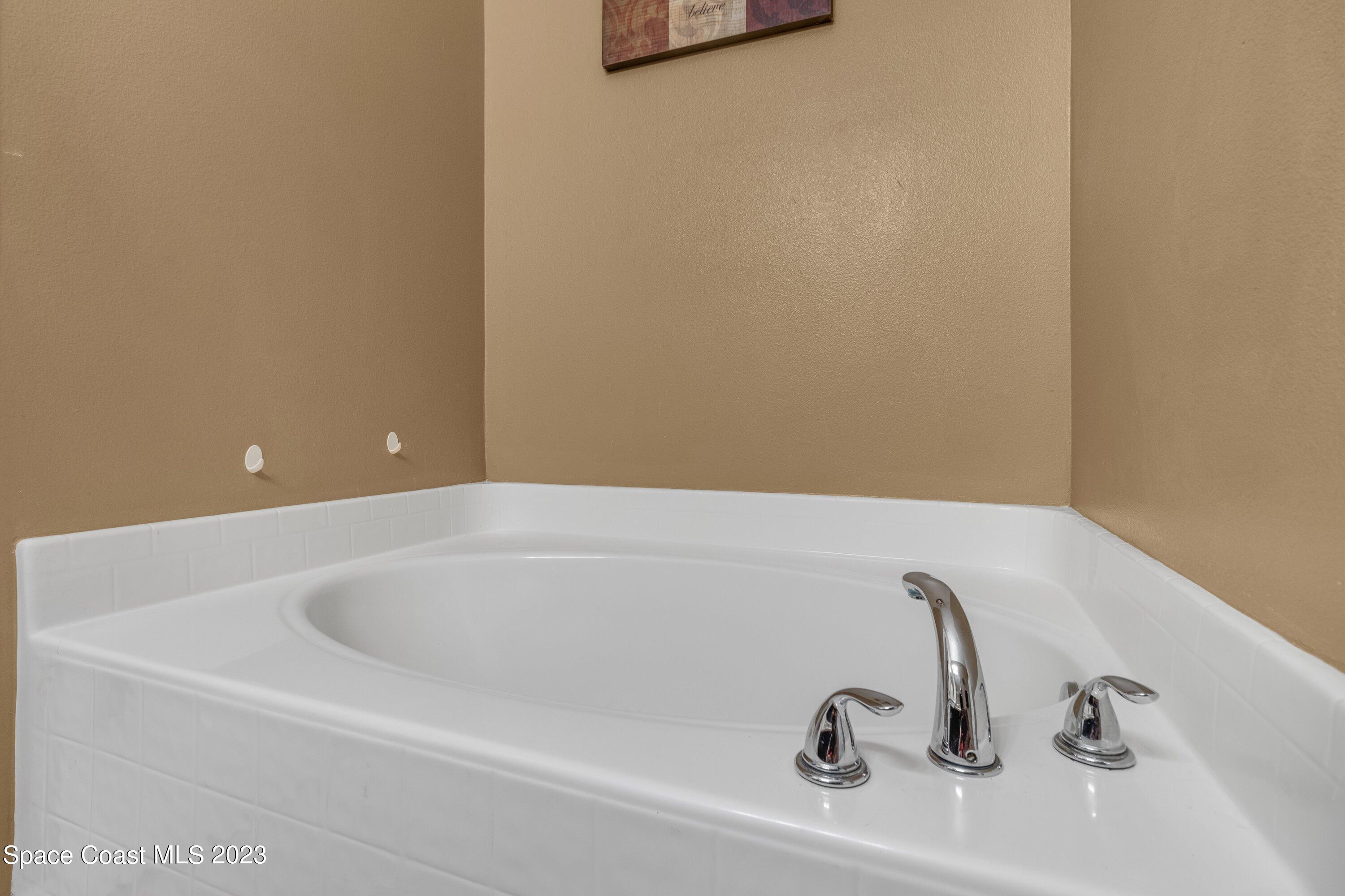 4751 Ashley Lake Circle