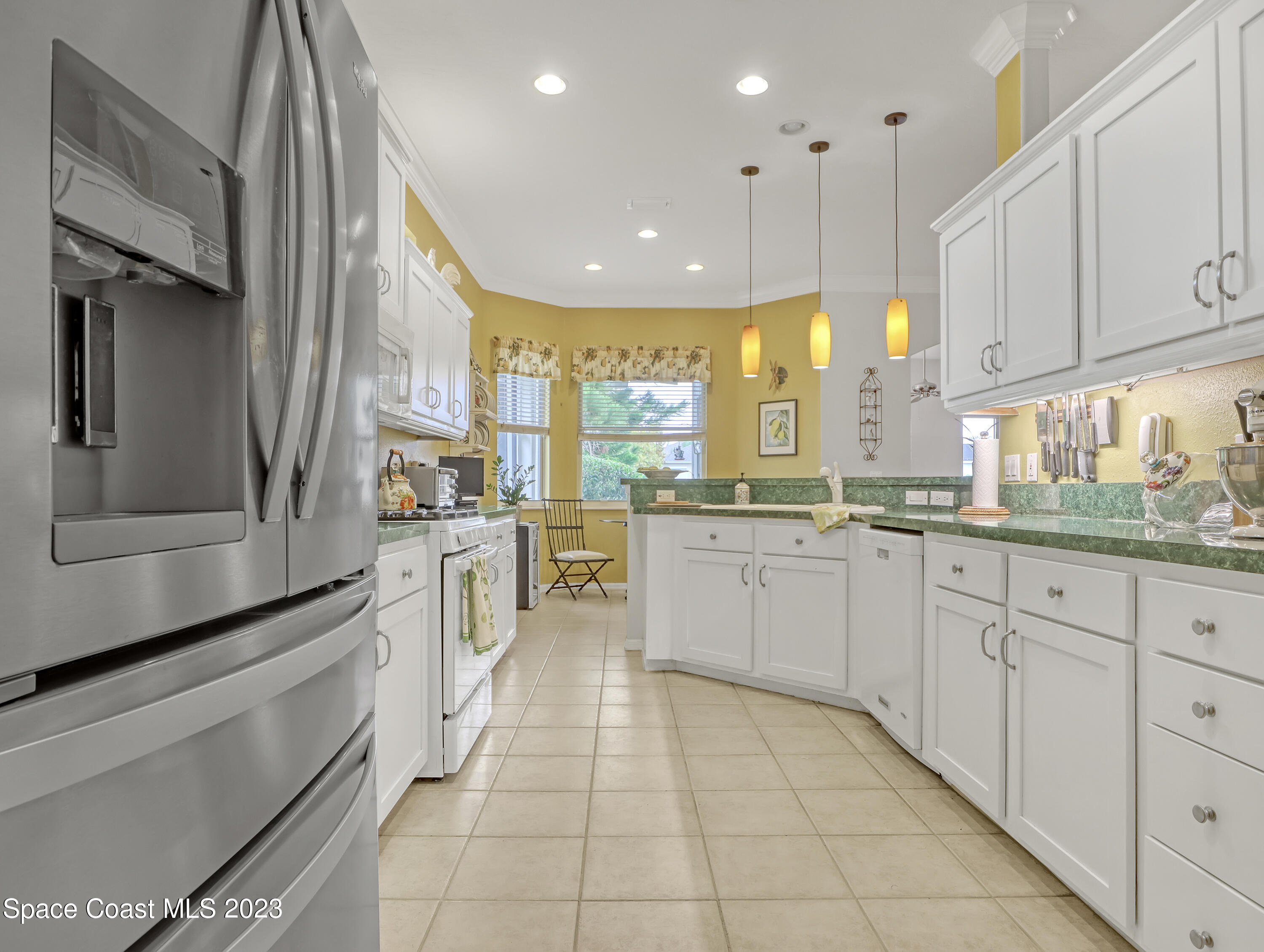 904 Suntree Woods Drive