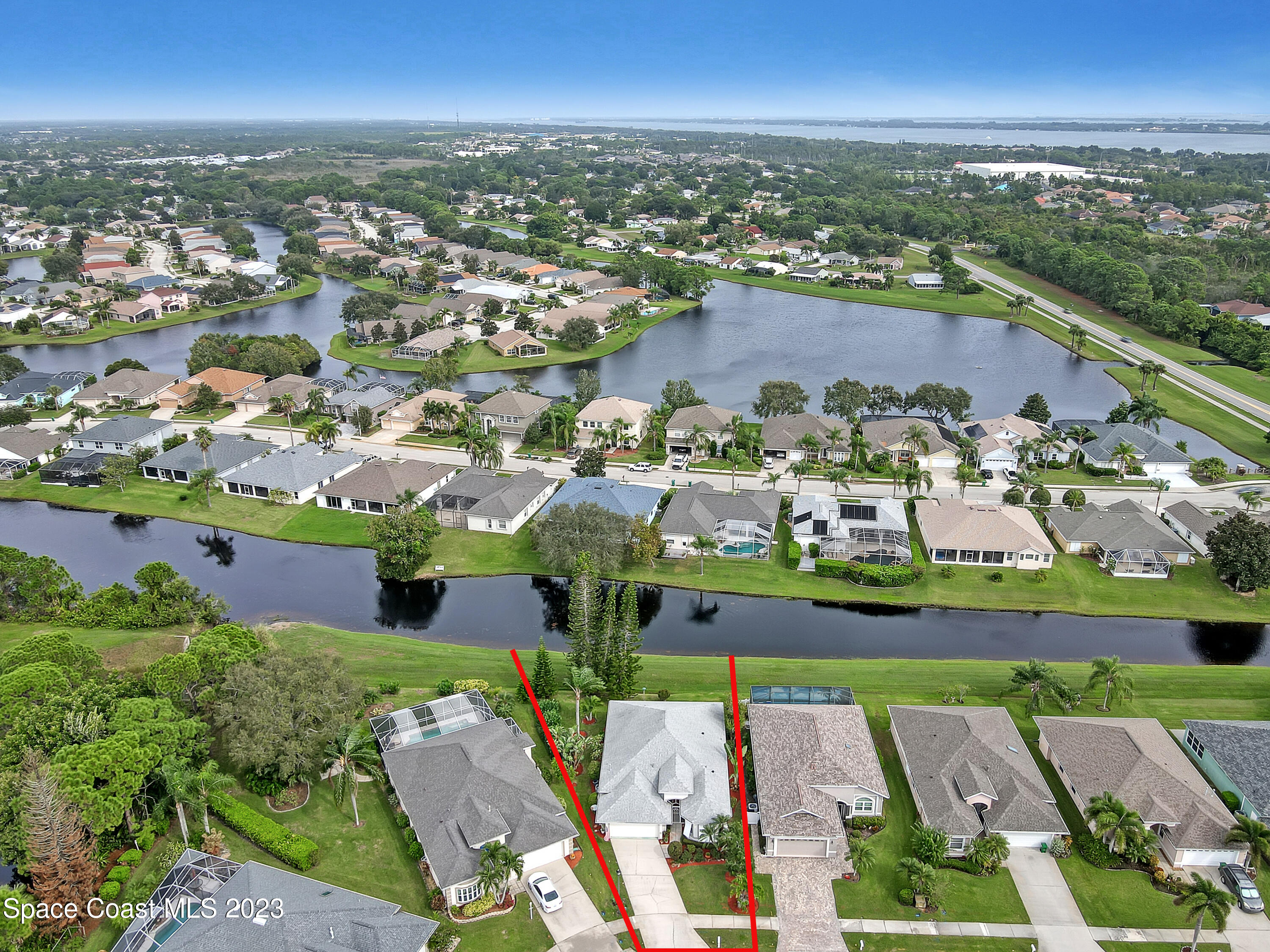 904 Suntree Woods Drive