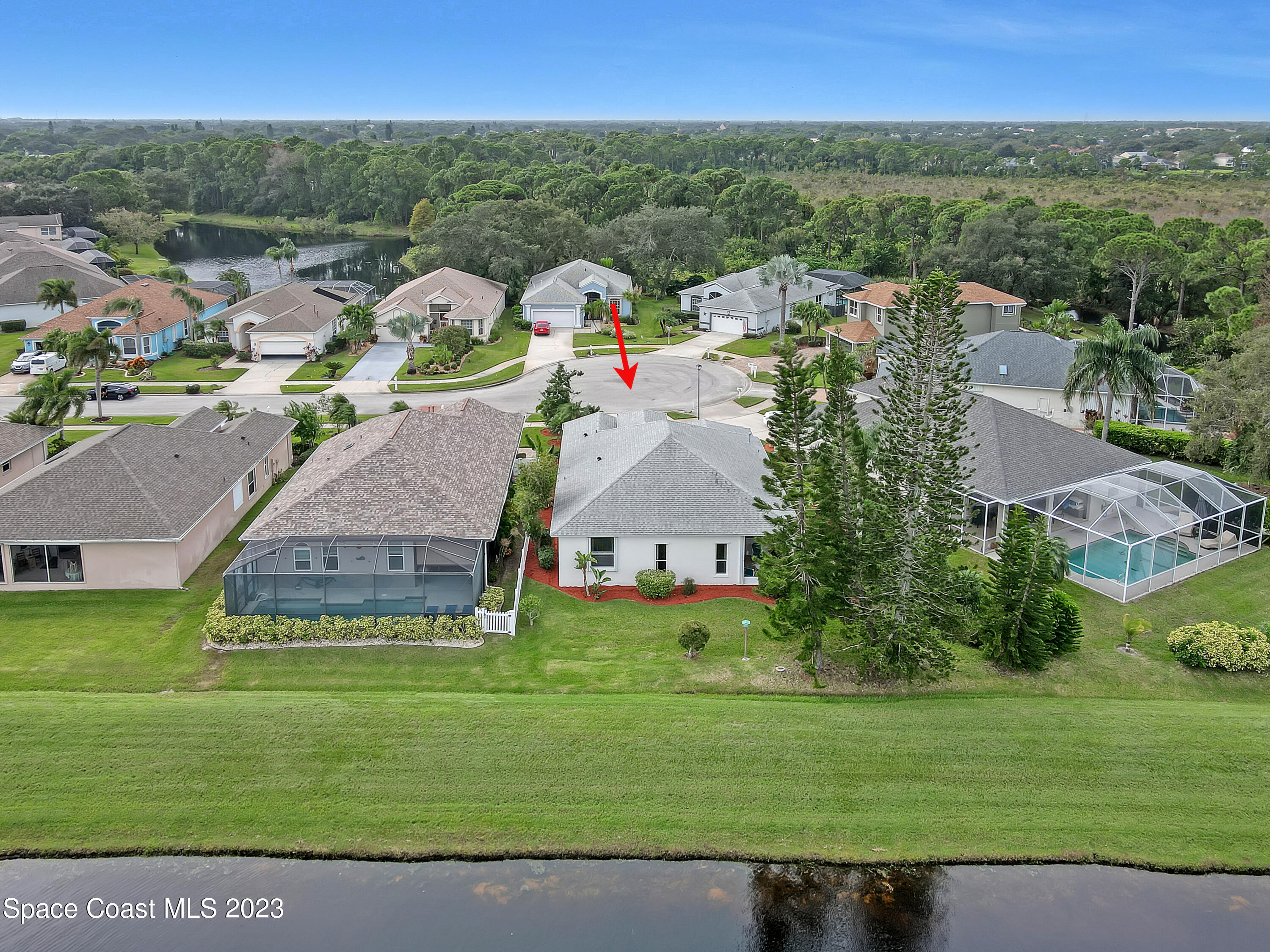 904 Suntree Woods Drive
