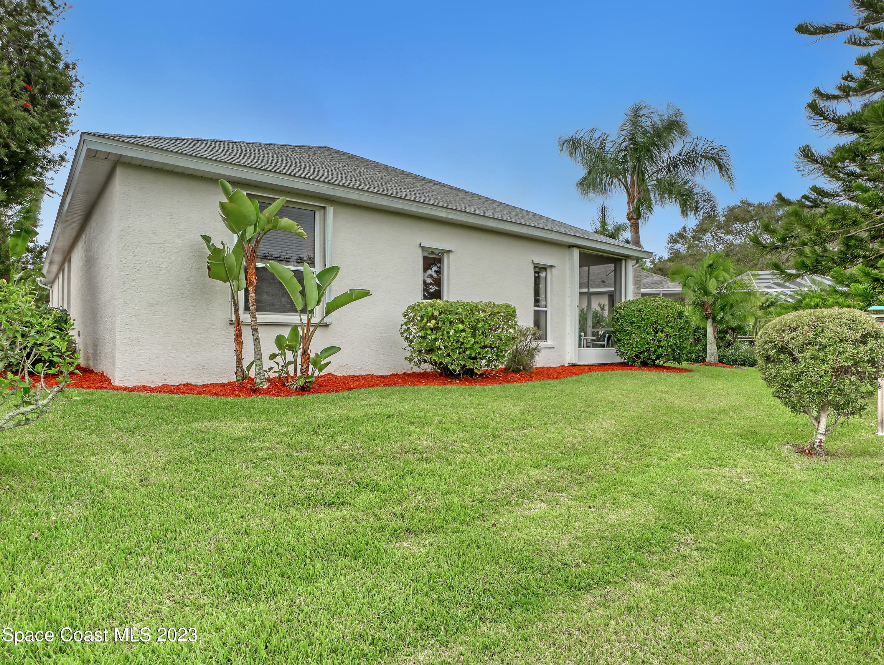 904 Suntree Woods Drive