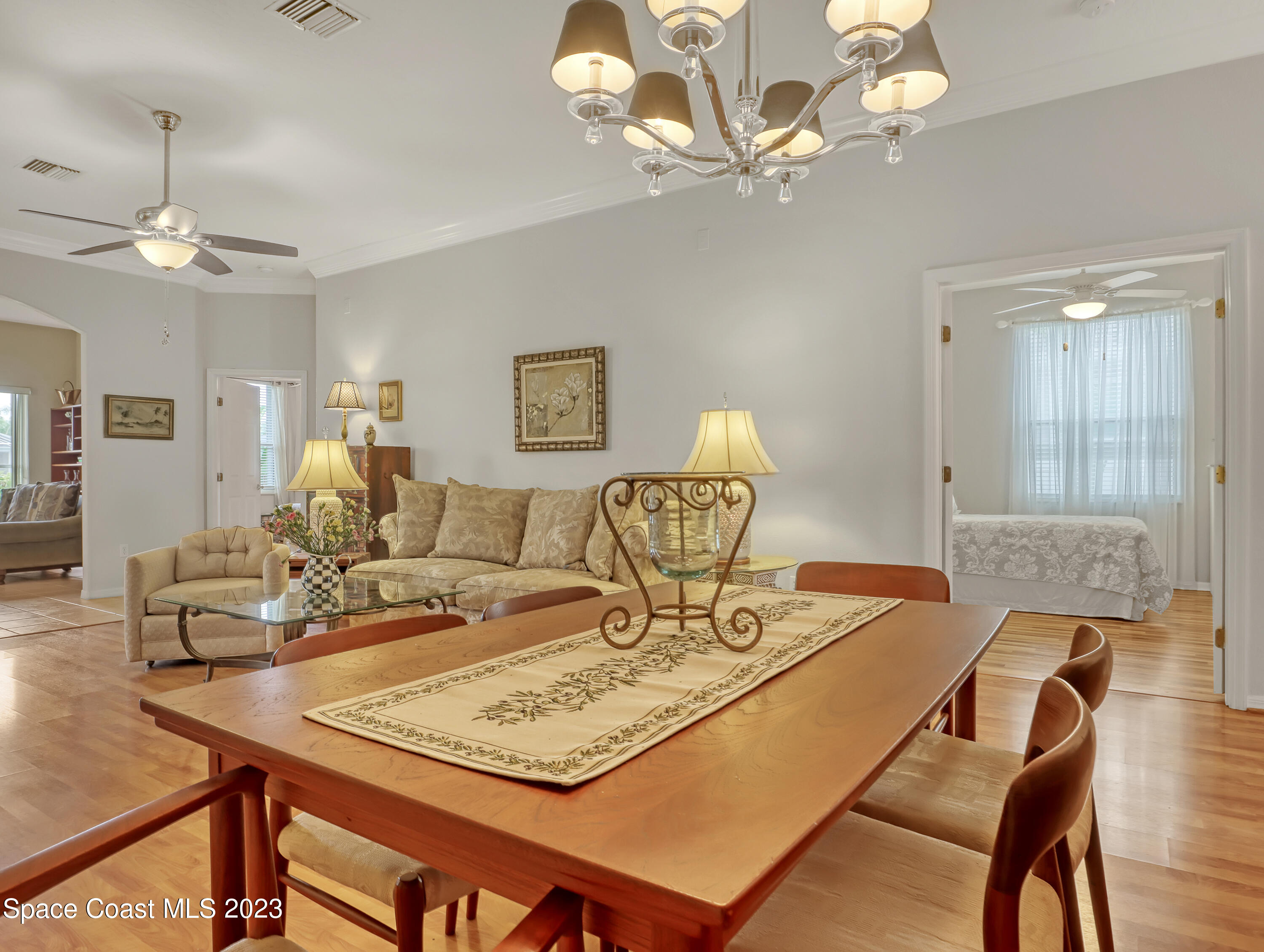 904 Suntree Woods Drive