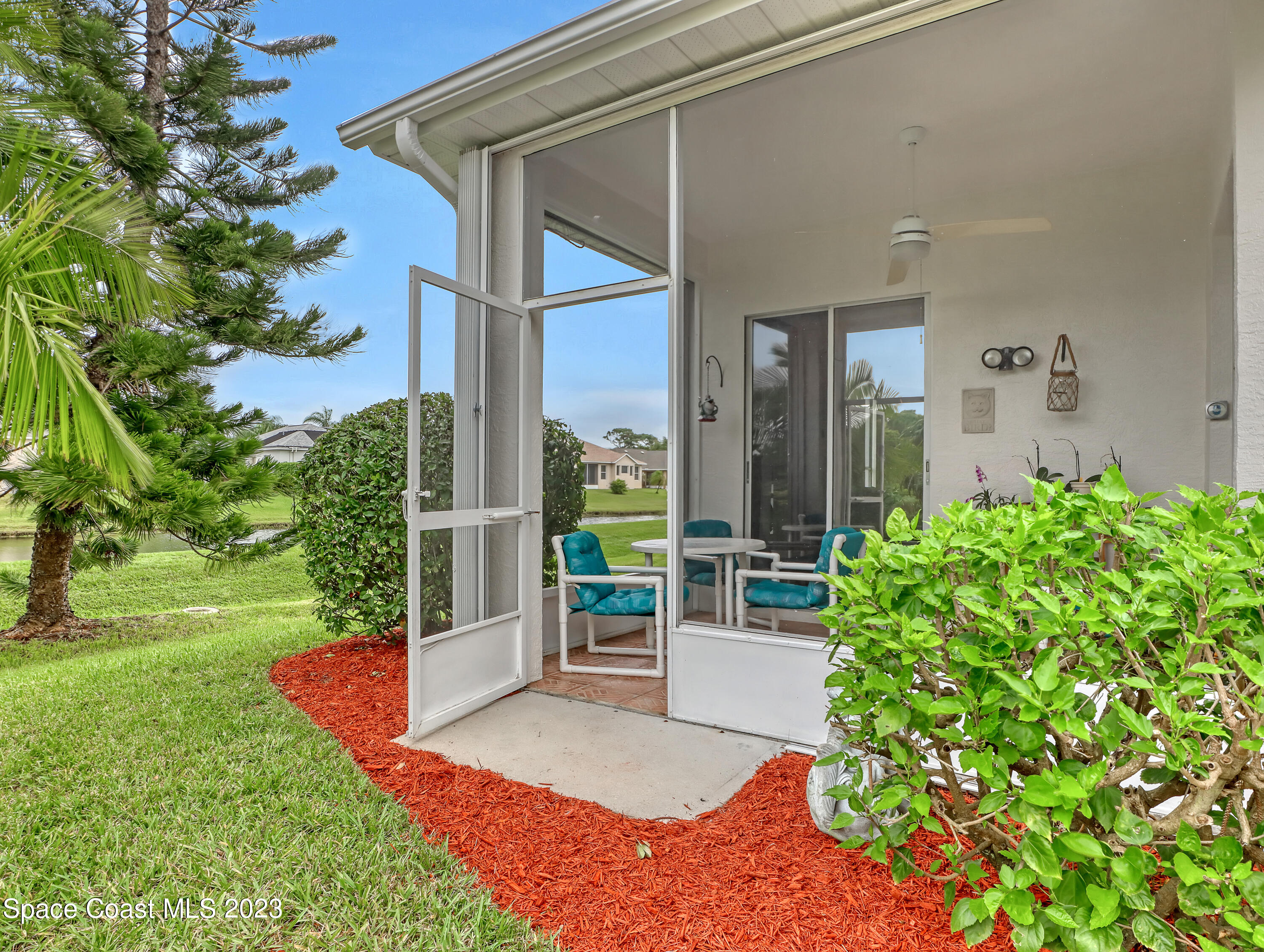 904 Suntree Woods Drive