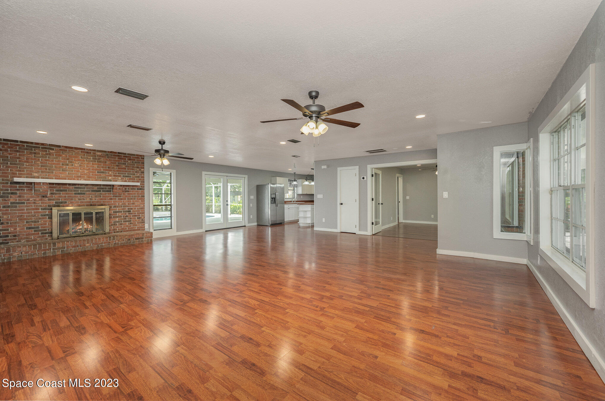 1699 Henley Road NW