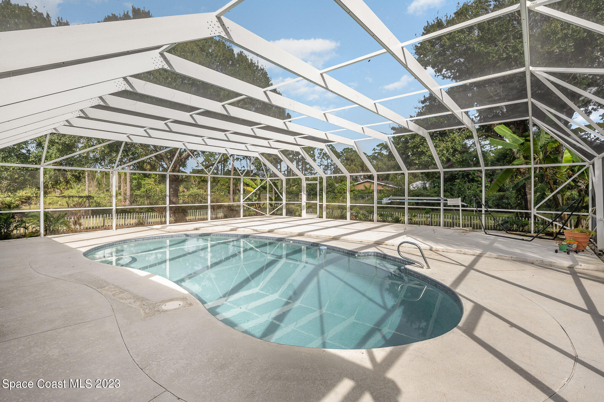 1699 Henley Road NW