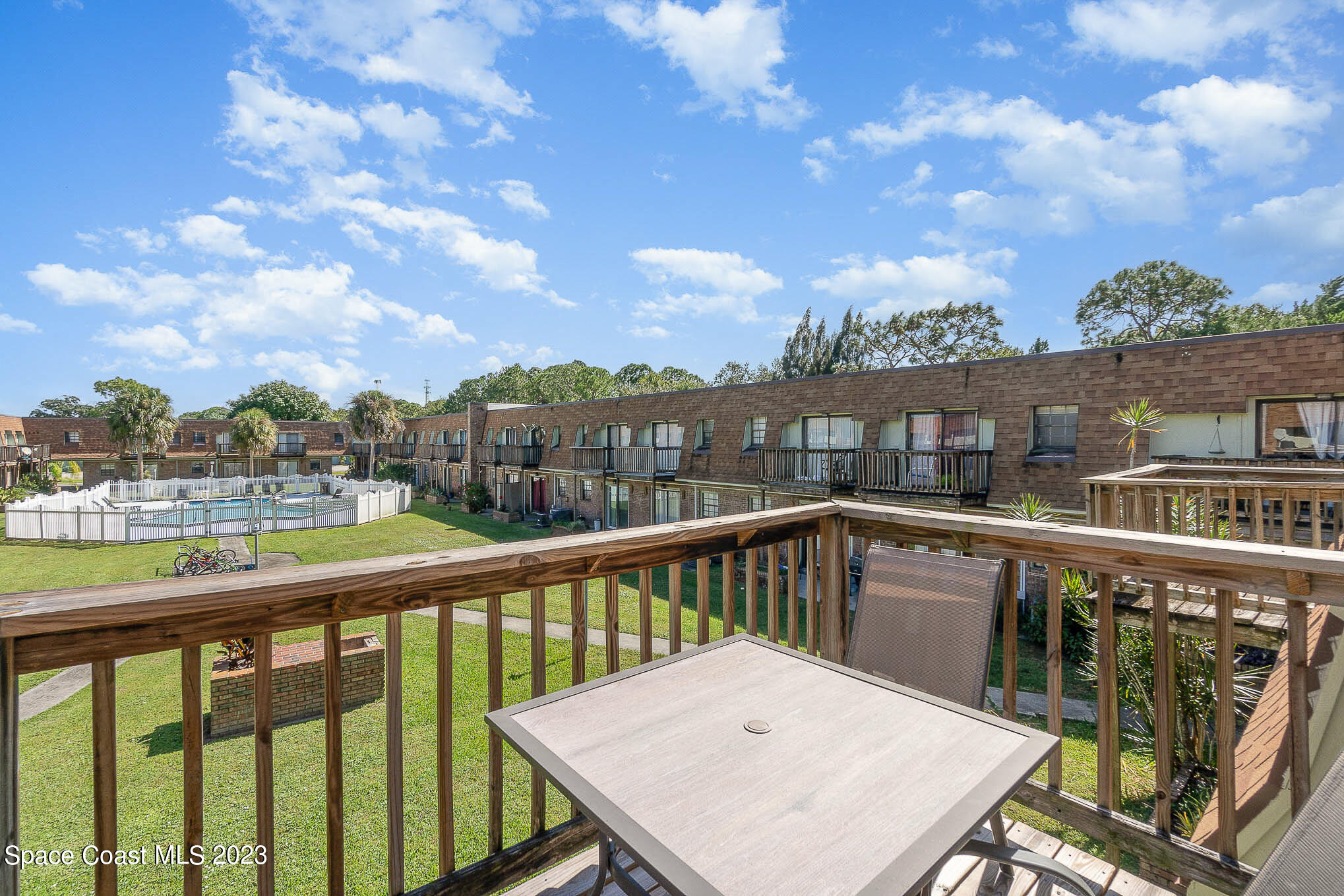 1300 Arlington Lane NE, 117