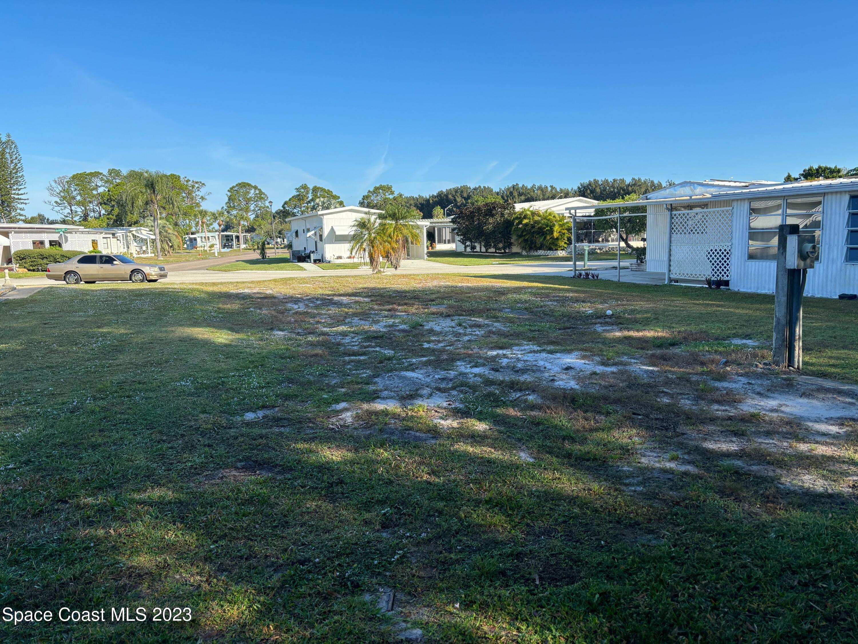 146 Holiday Park Boulevard NE