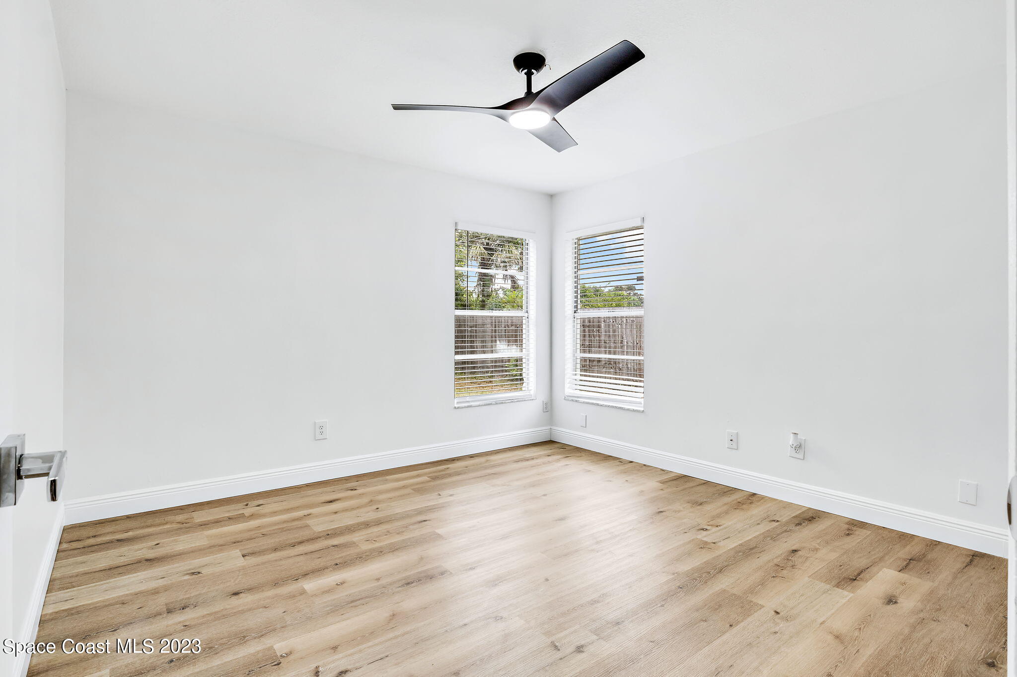 1959 Barker Street NE