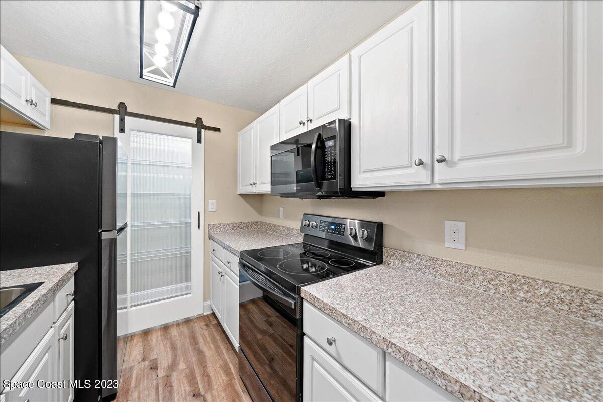 3525 Sable Palm, B