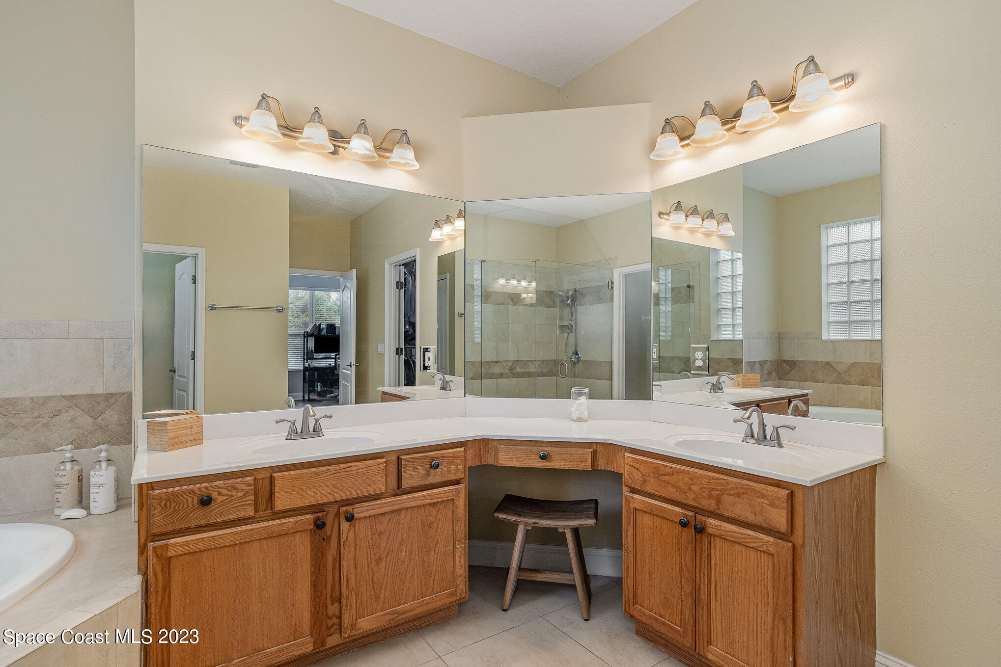 5375 Creekwood Drive