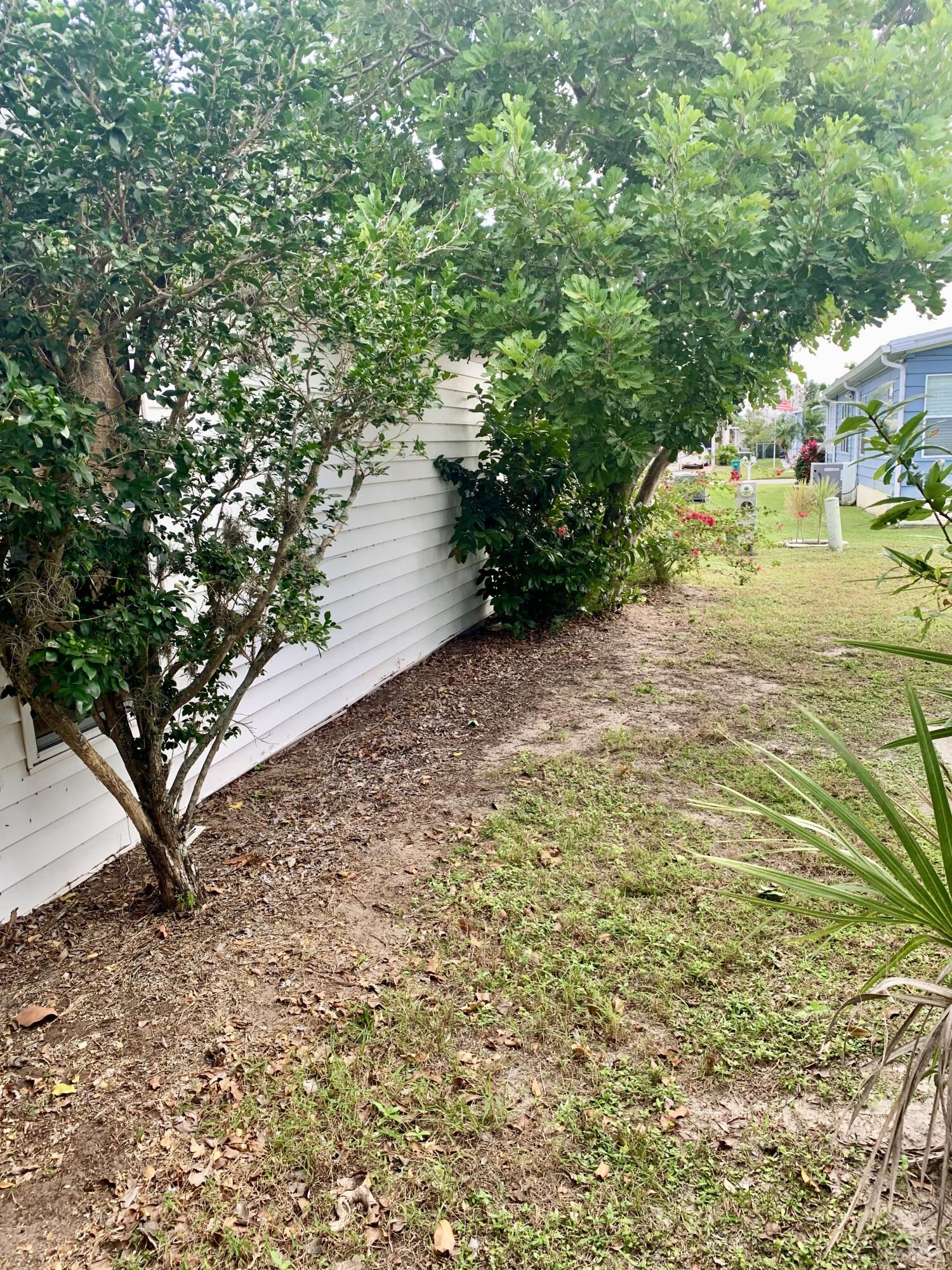 706 Periwinkle Circle