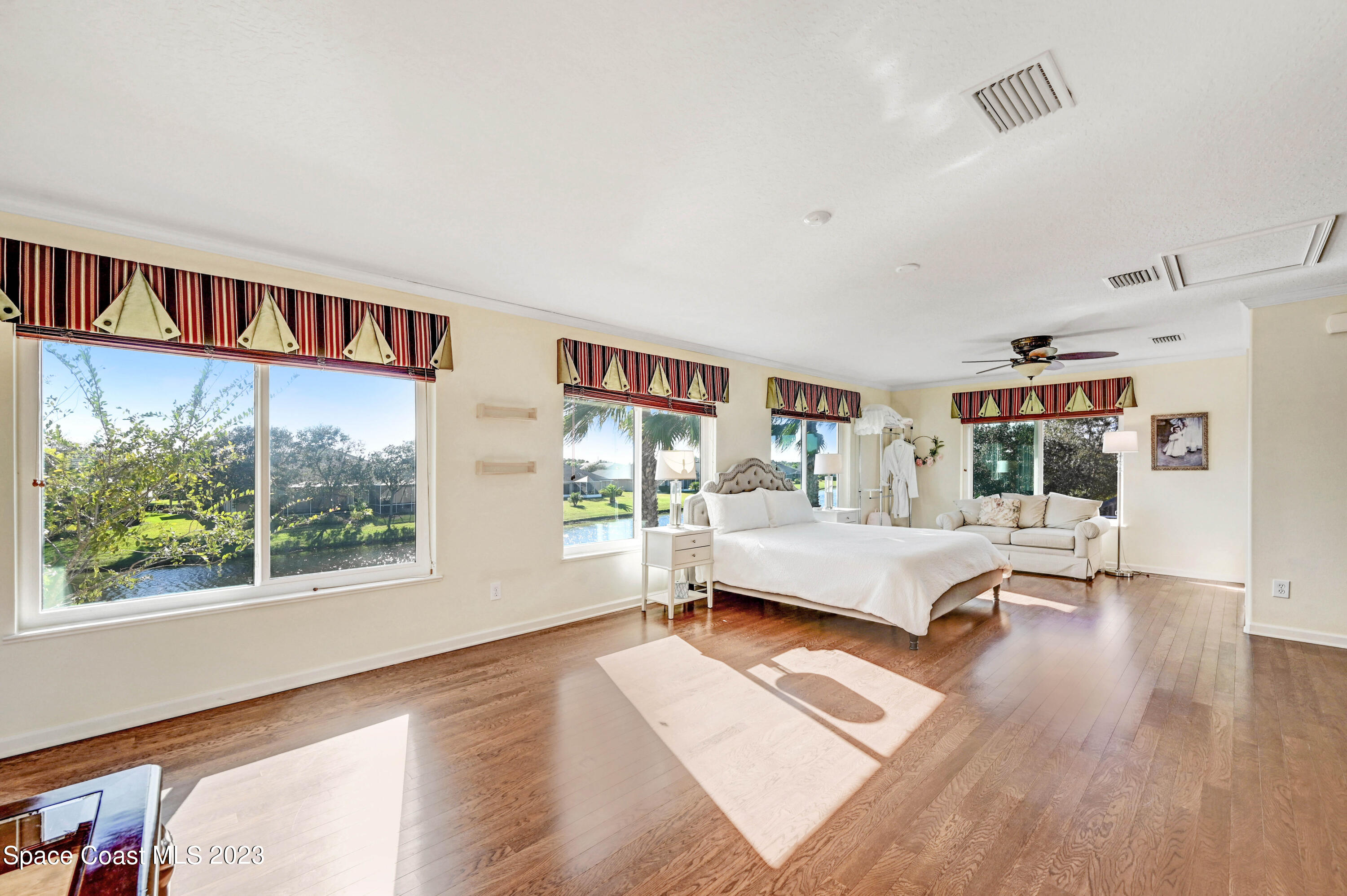 3313 Carambola Circle