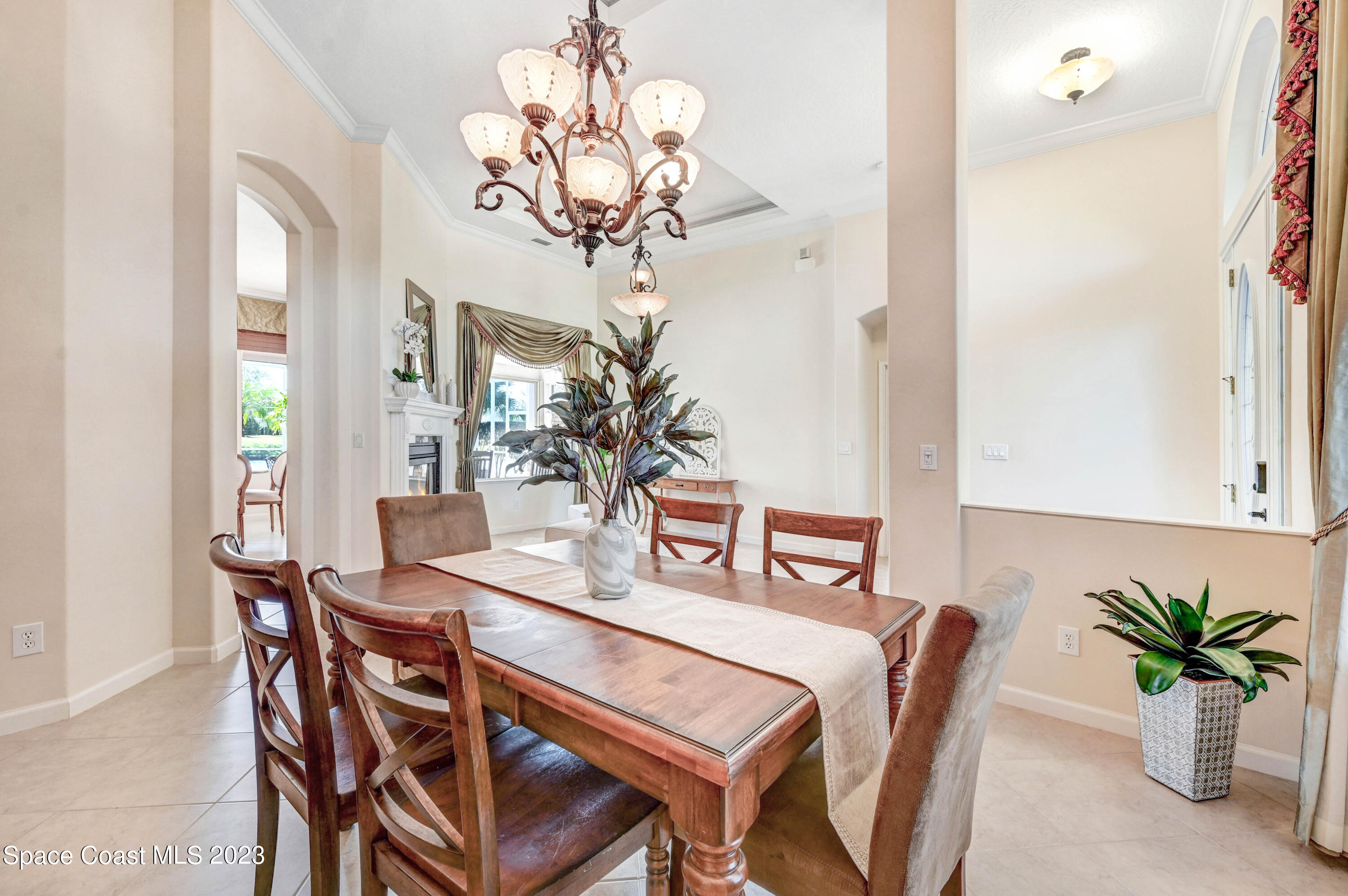 3313 Carambola Circle