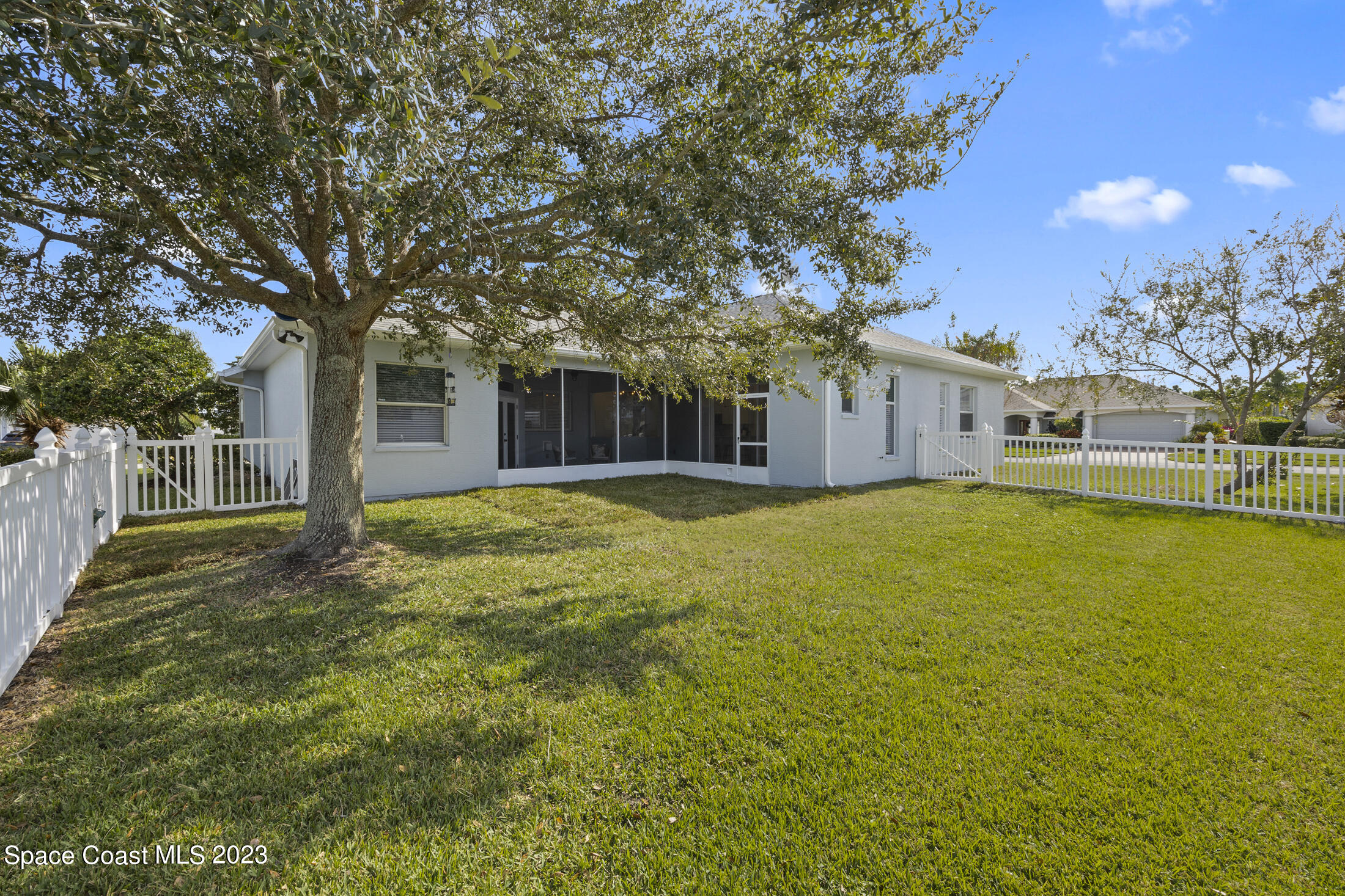 4117 Las Cruces Way