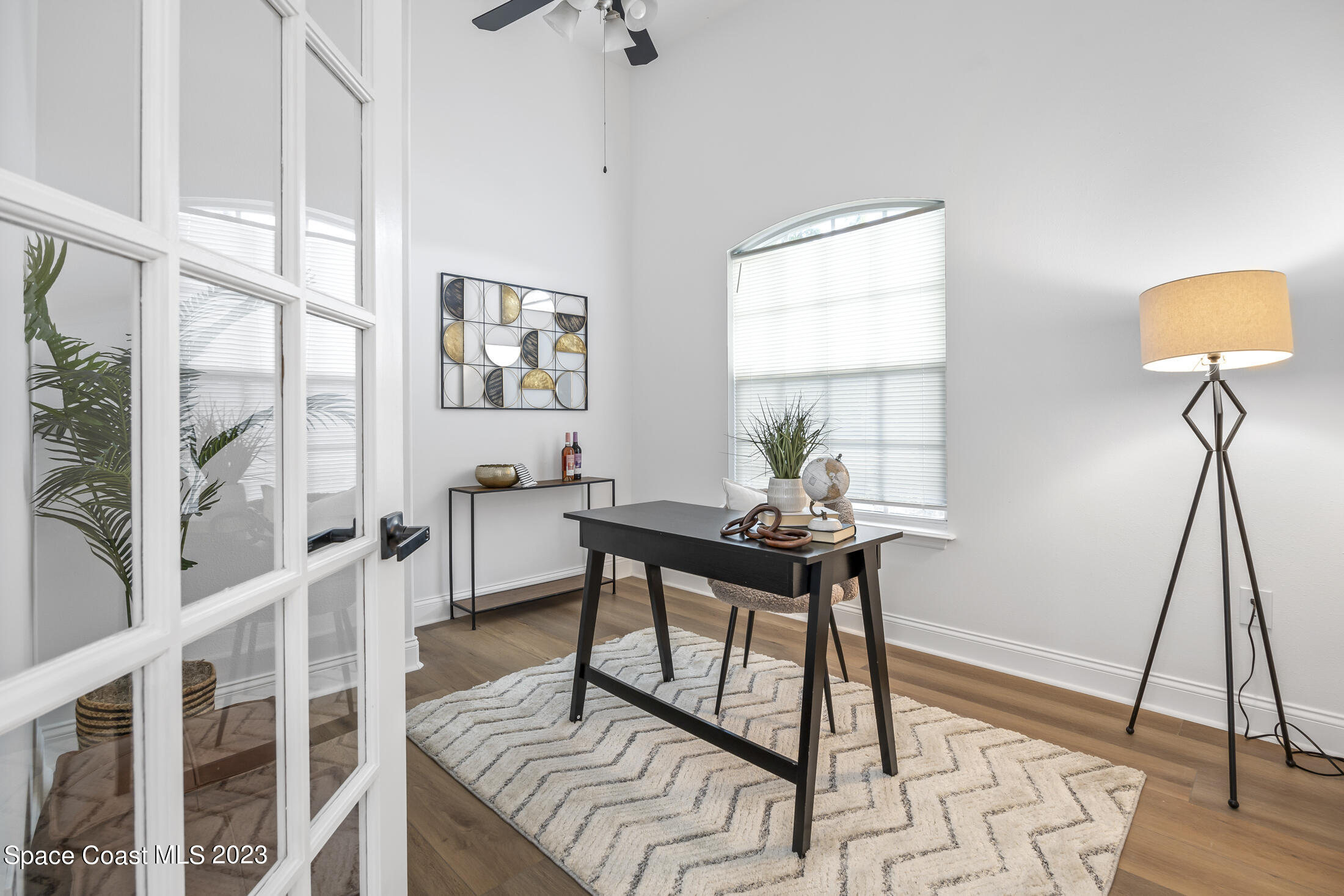 4117 Las Cruces Way