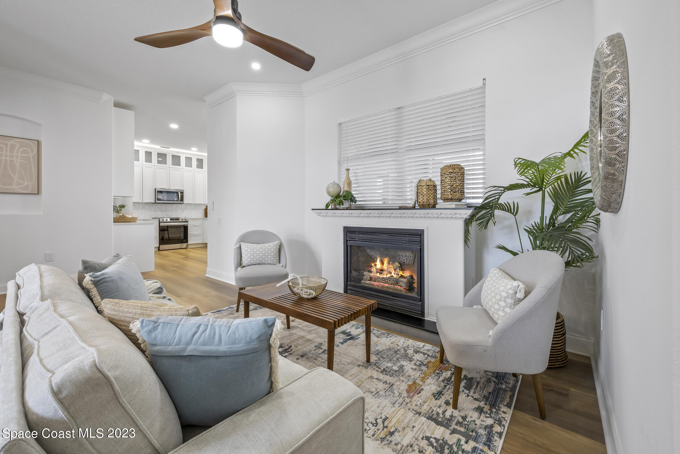 4117 Las Cruces Way