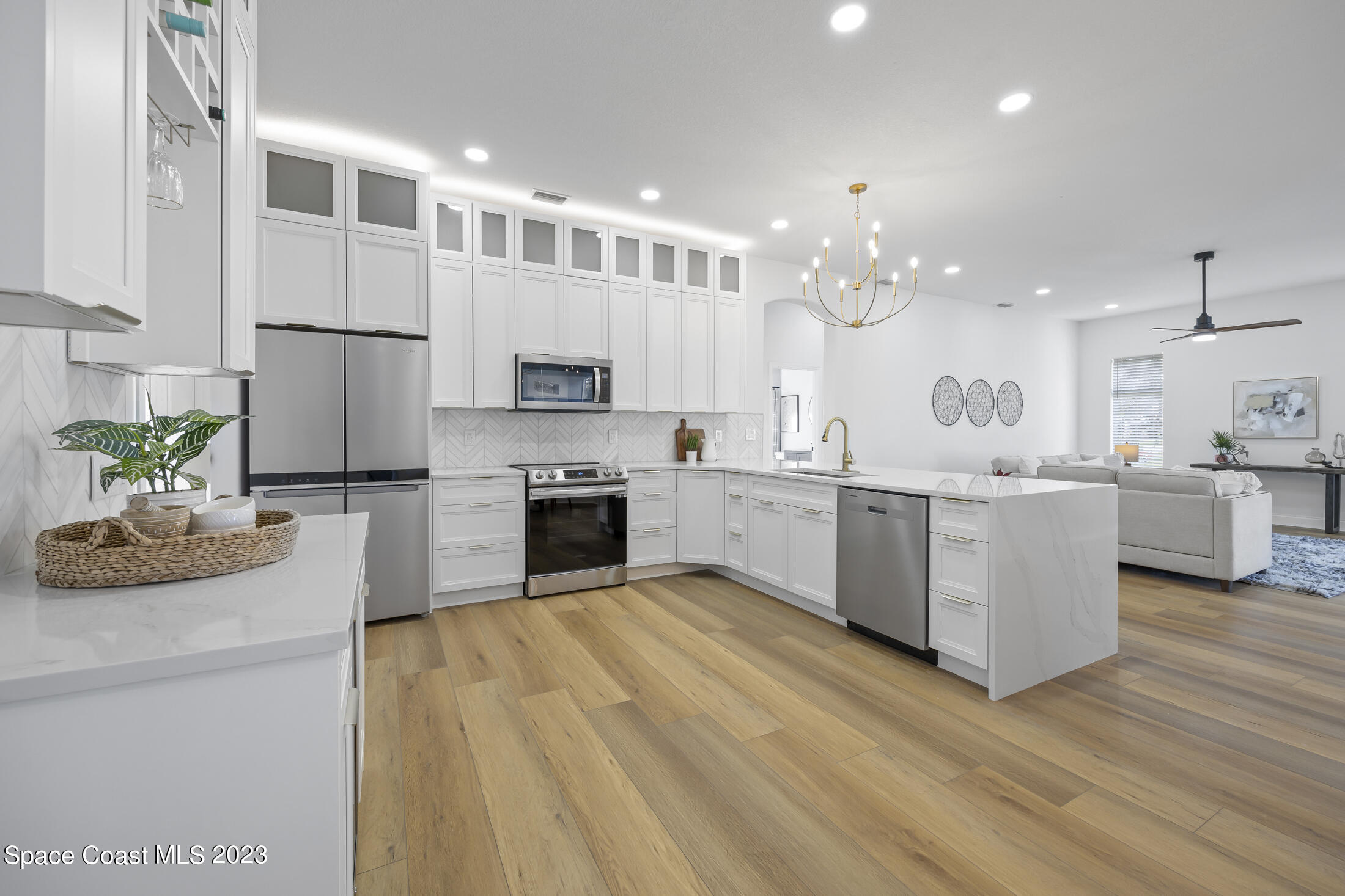 4117 Las Cruces Way