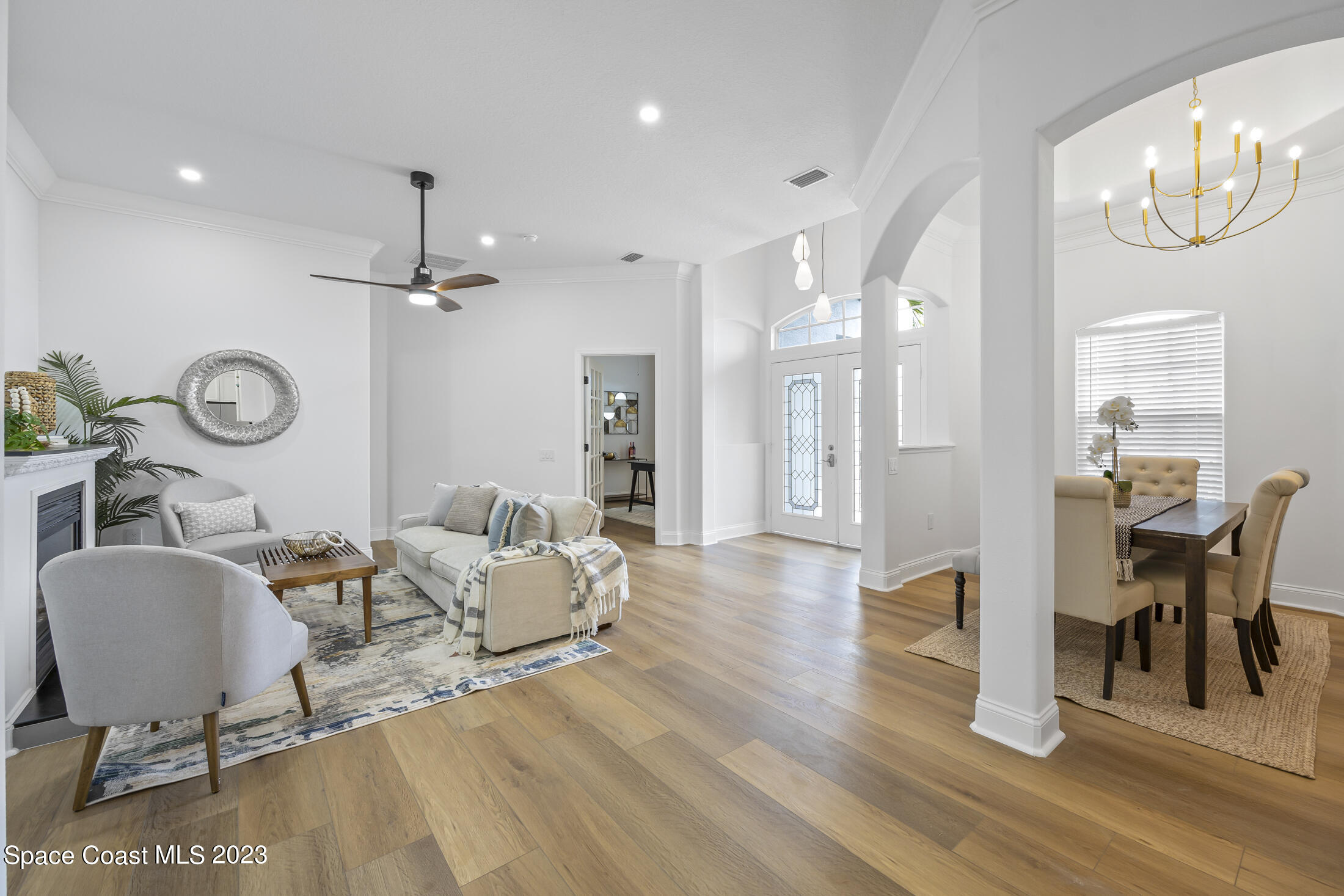 4117 Las Cruces Way