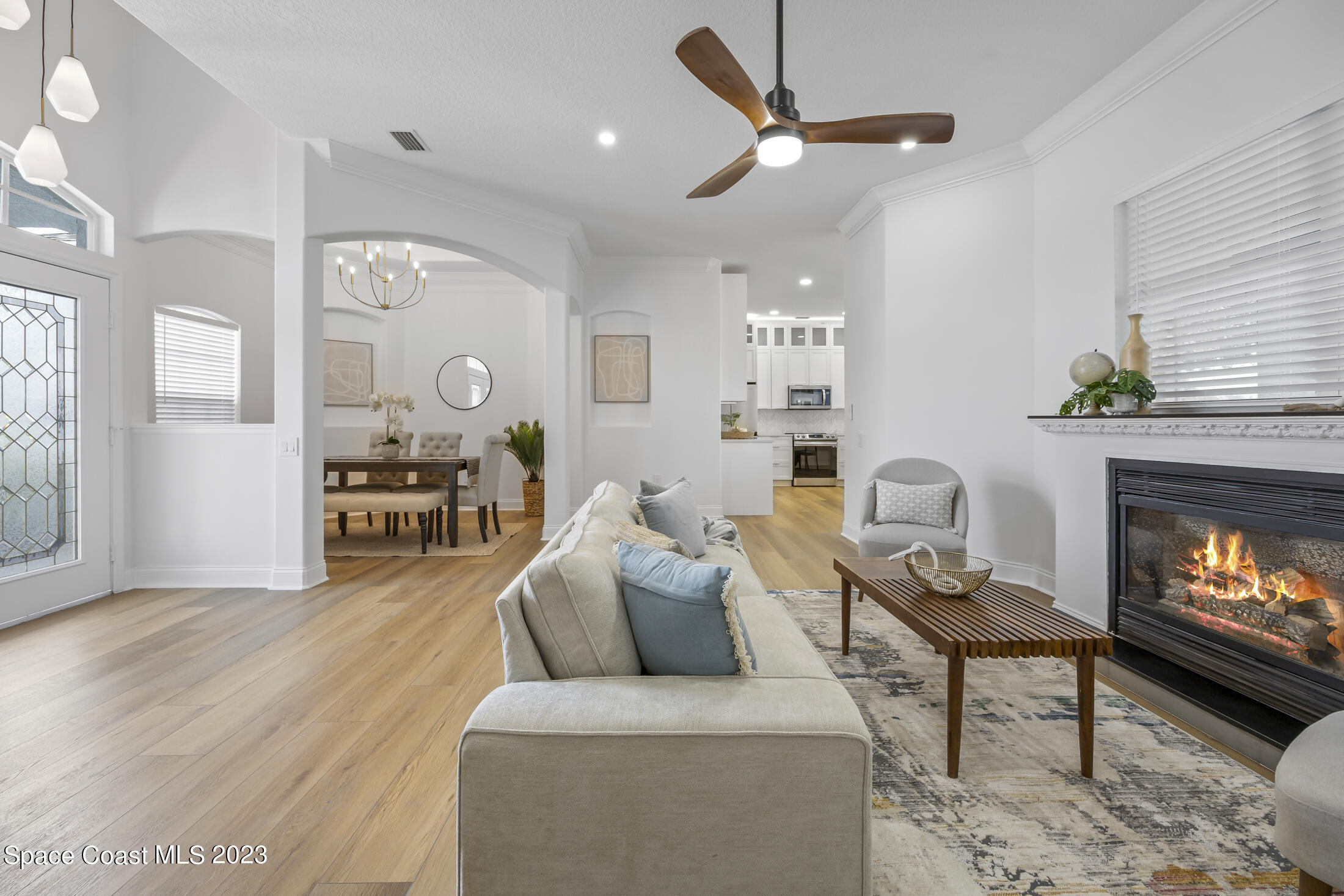 4117 Las Cruces Way