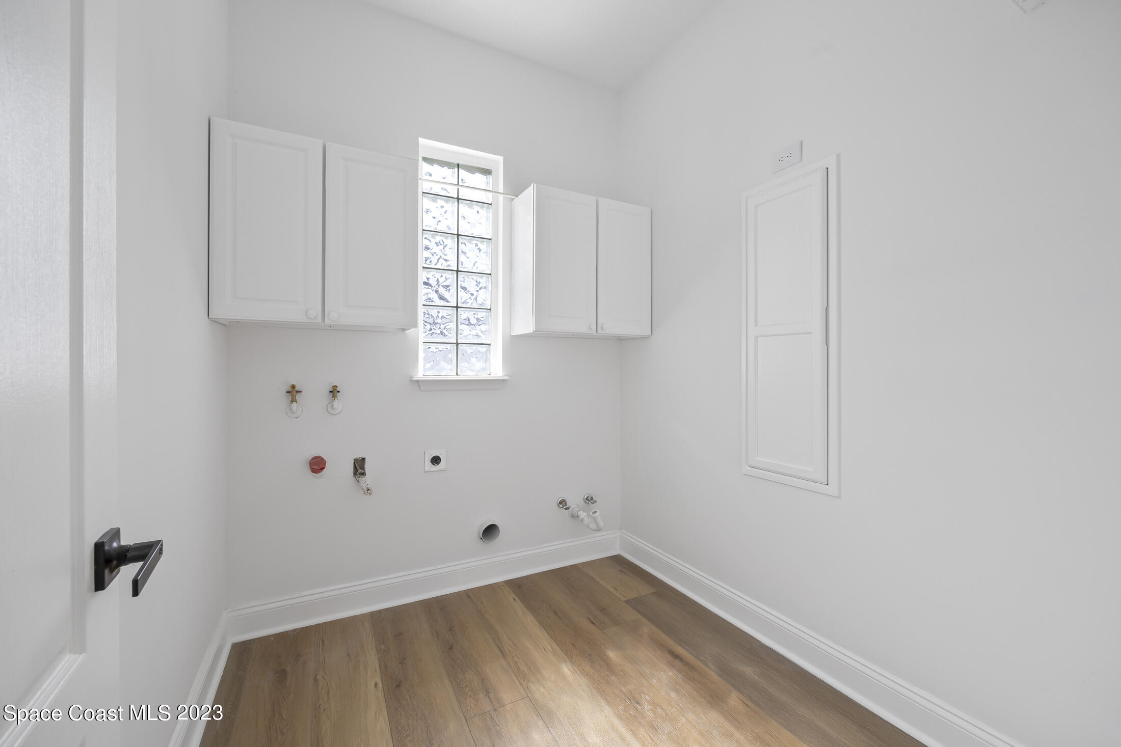 4117 Las Cruces Way