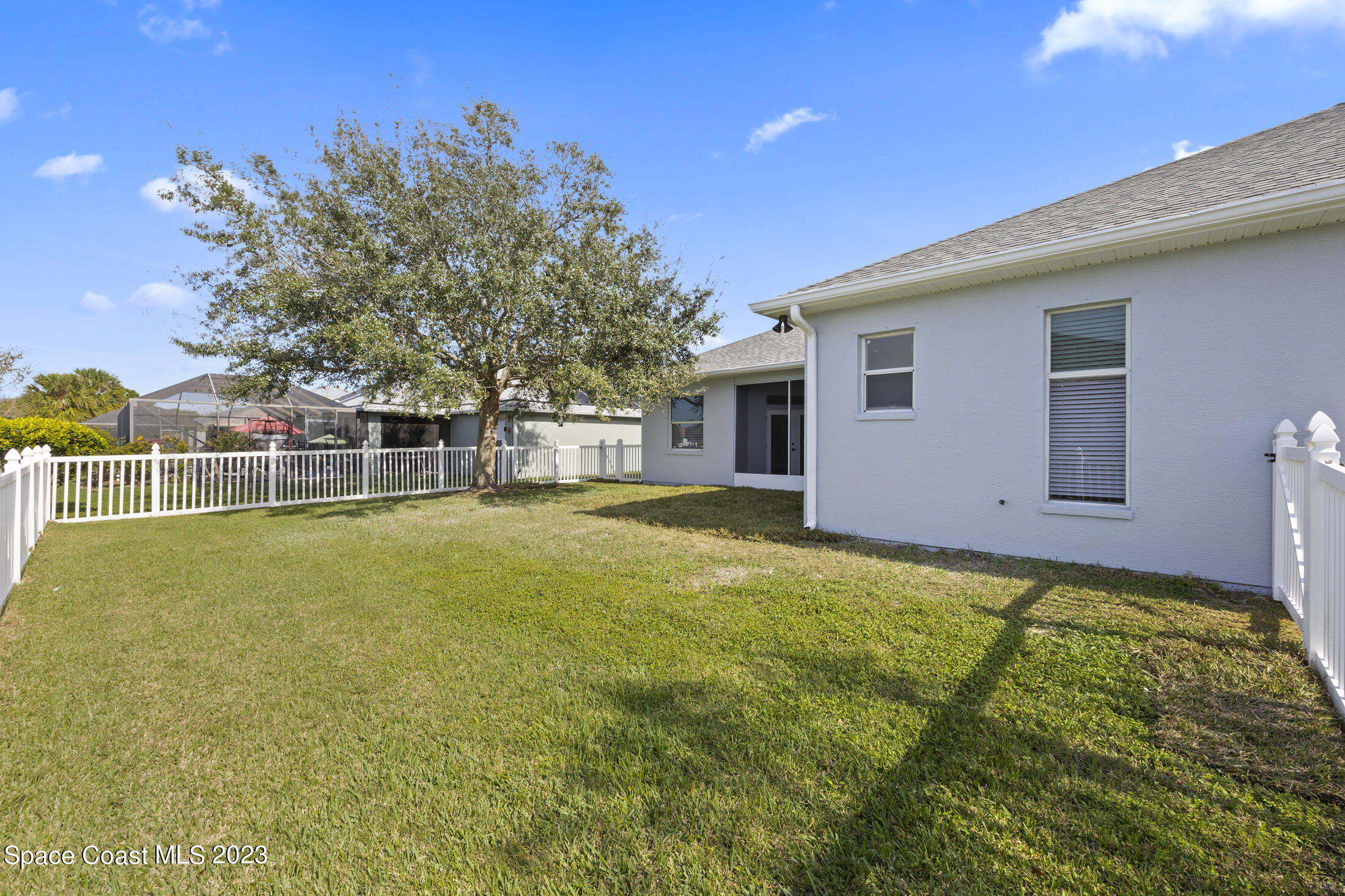 4117 Las Cruces Way